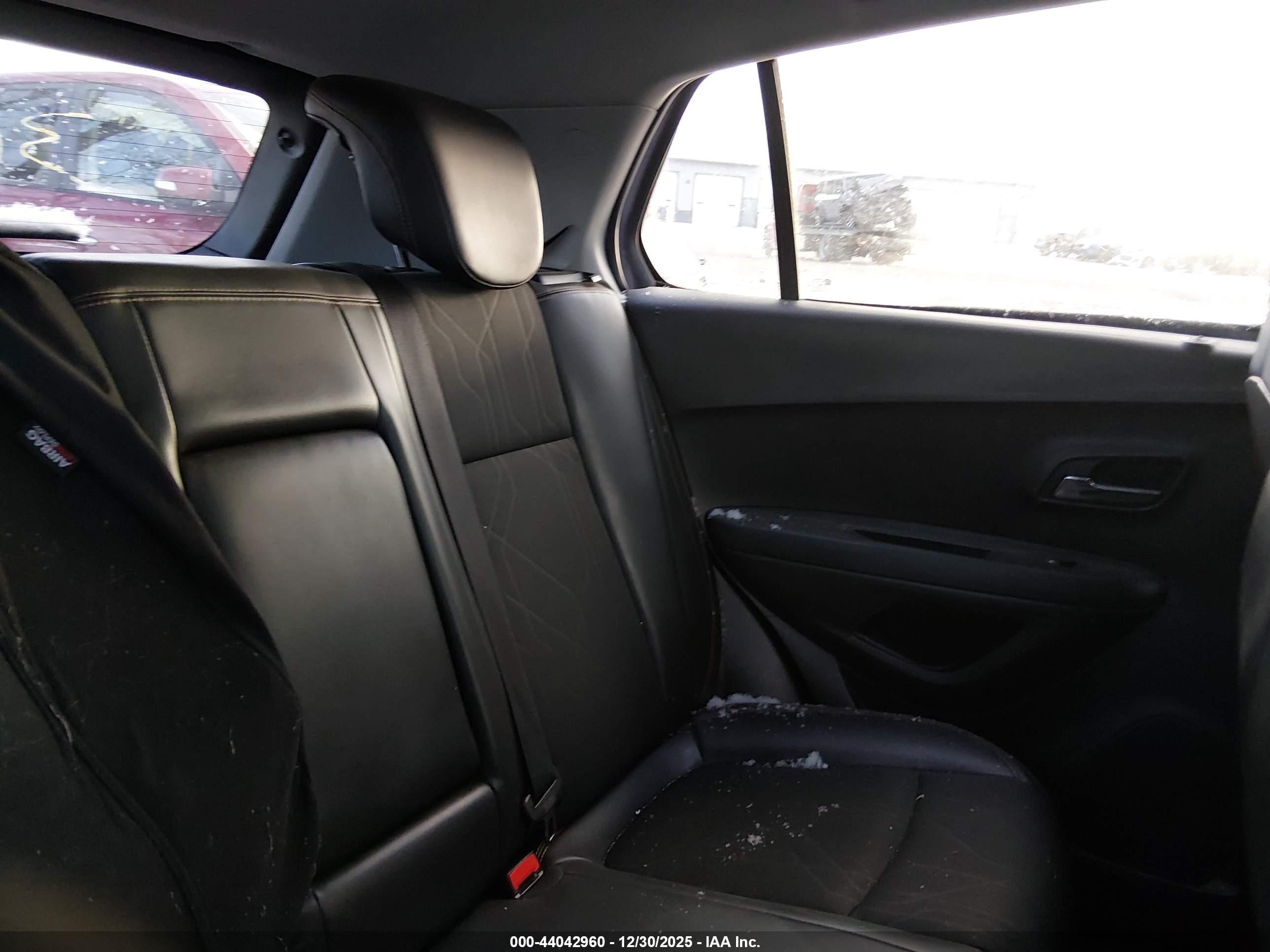 CHEVROLET TRAX image 8