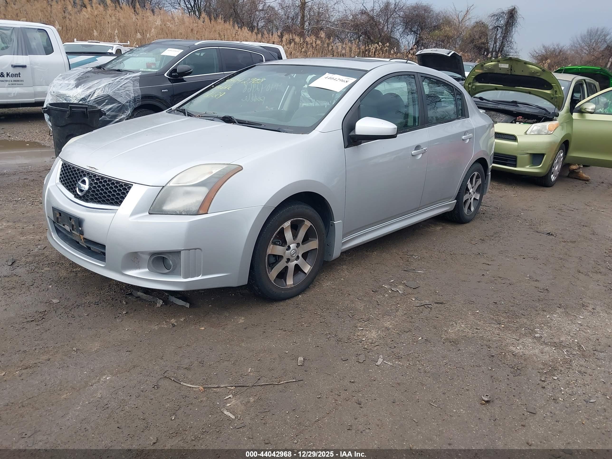 NISSAN SENTRA image 2