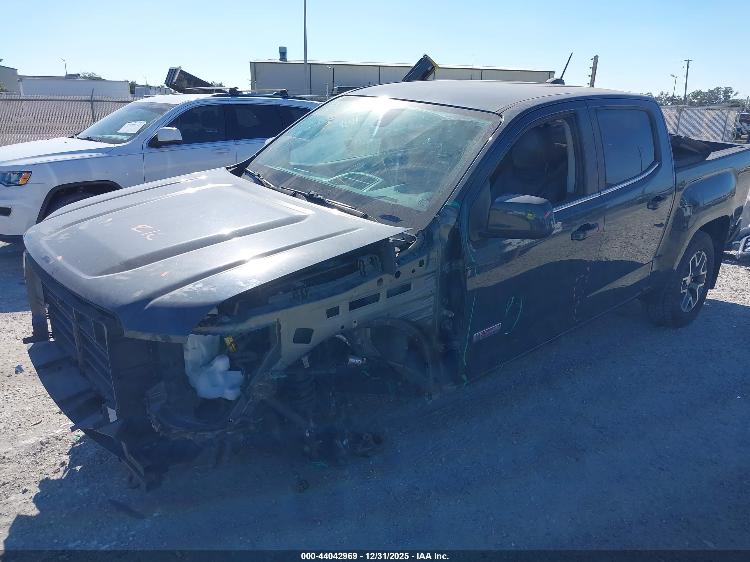 GMC CANYON image 6