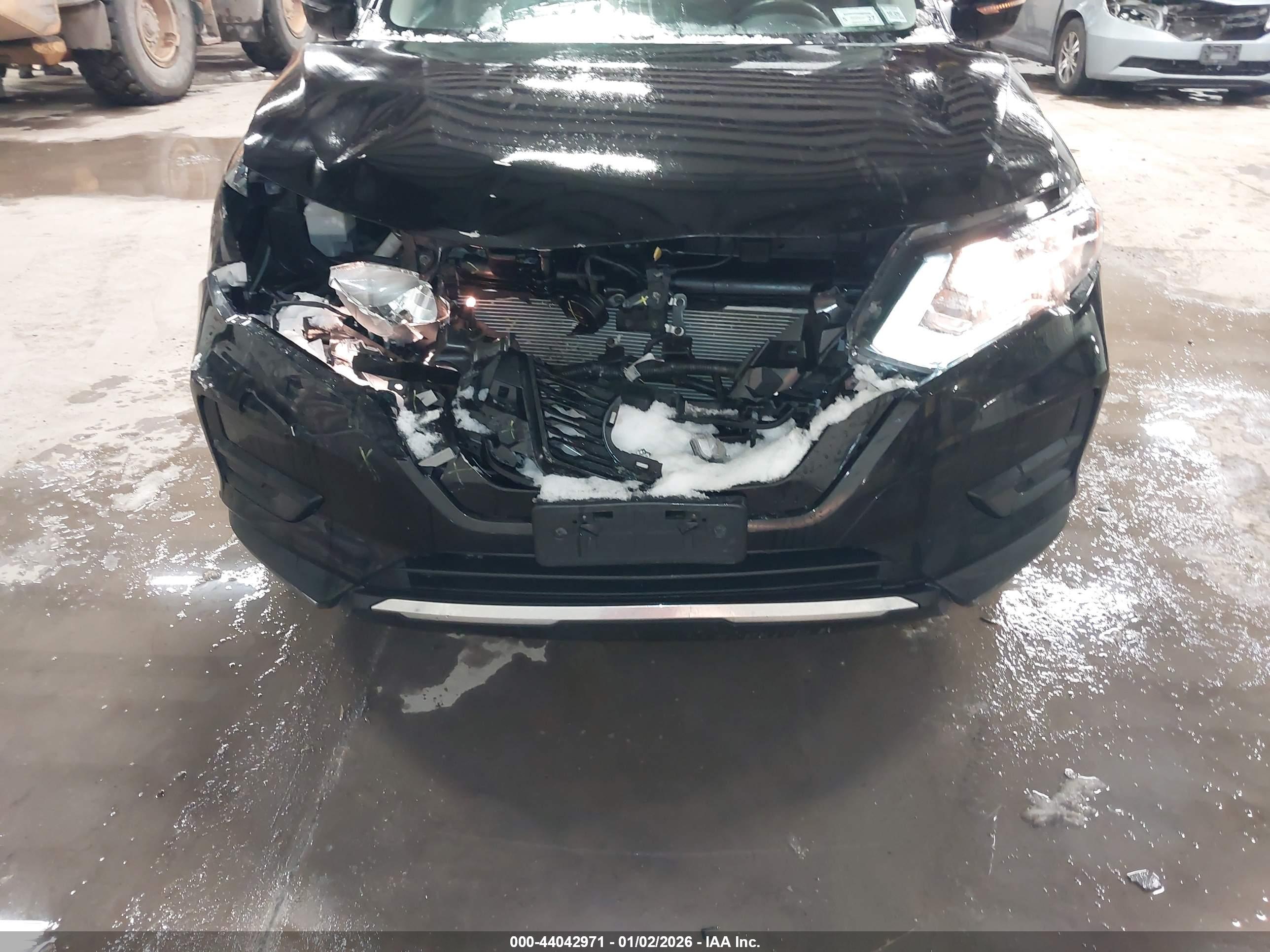 NISSAN ROGUE image 6