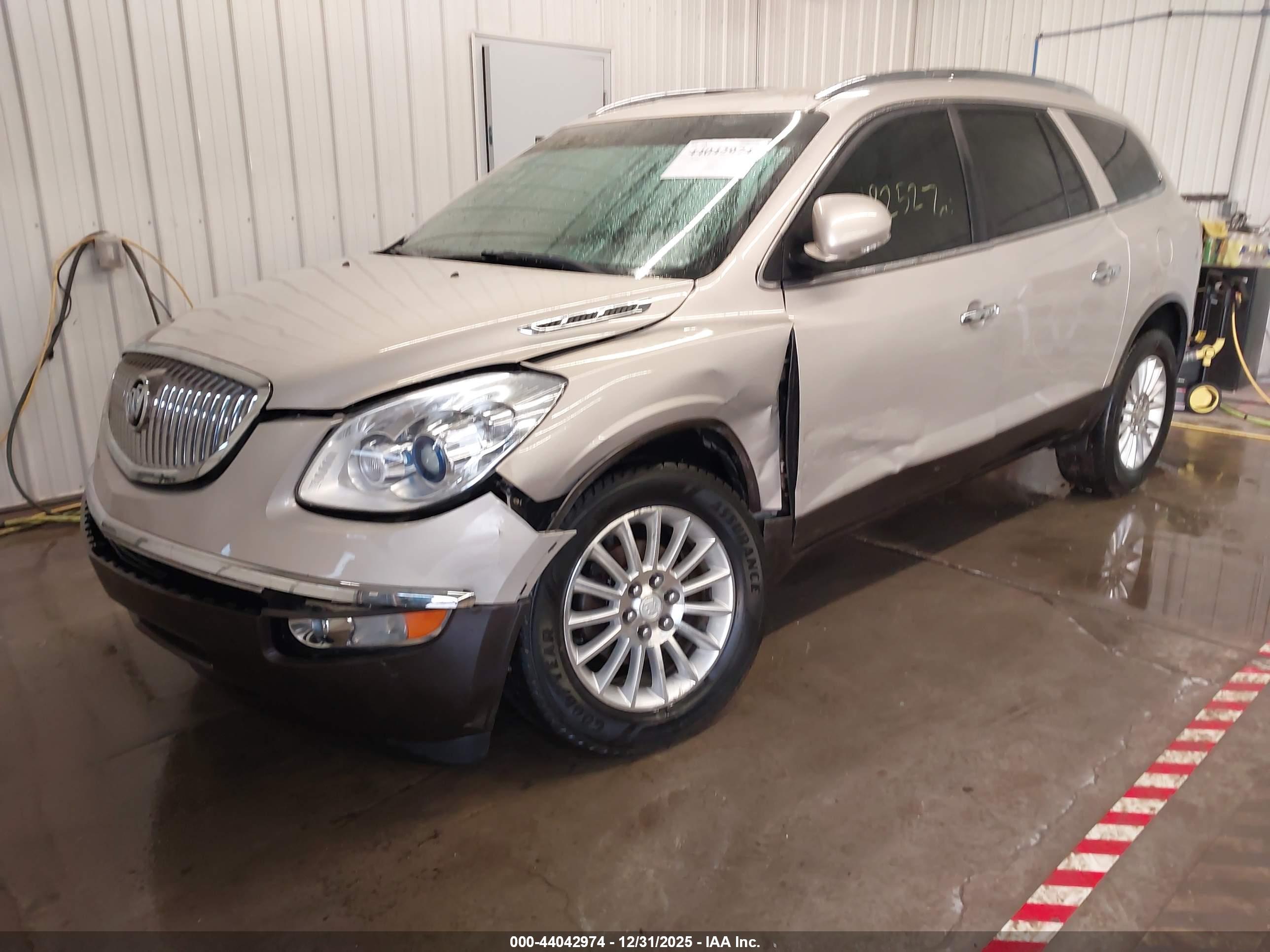 BUICK ENCLAVE image 2