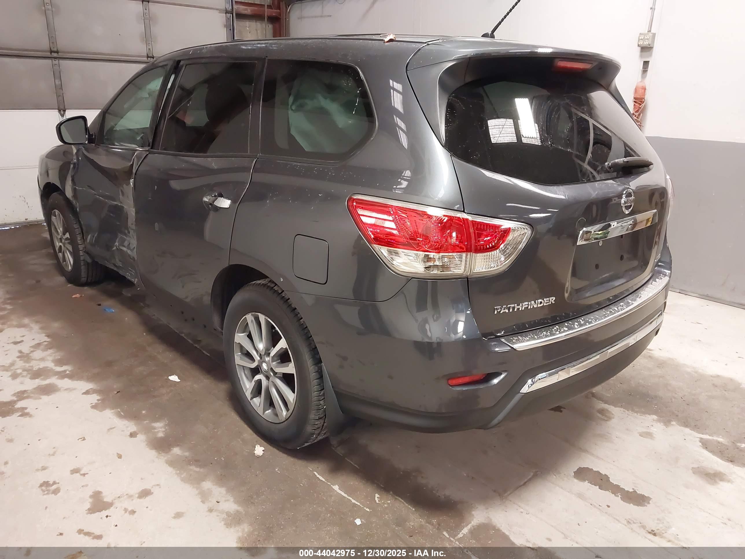 NISSAN PATHFINDER image 3