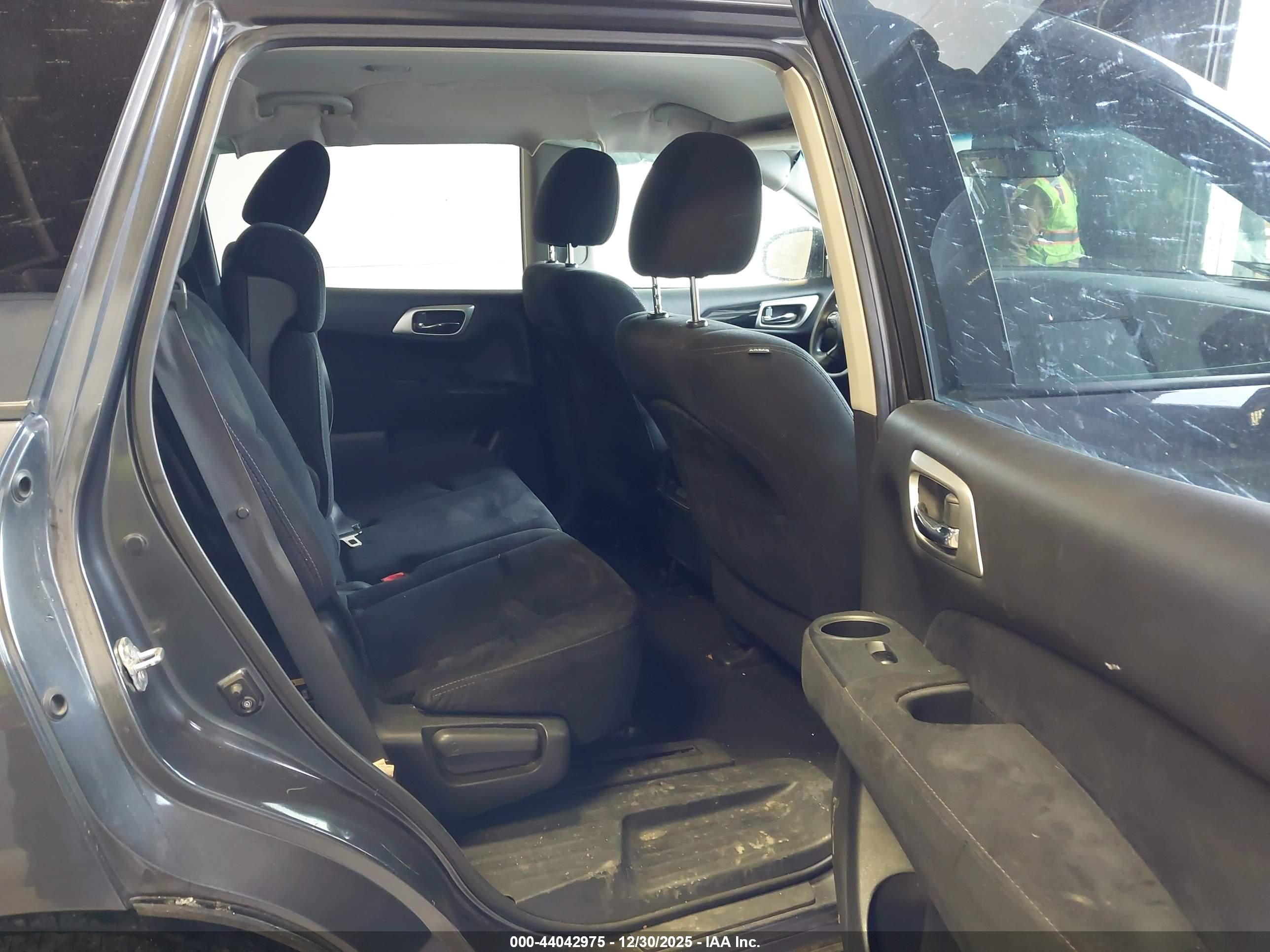 NISSAN PATHFINDER image 8