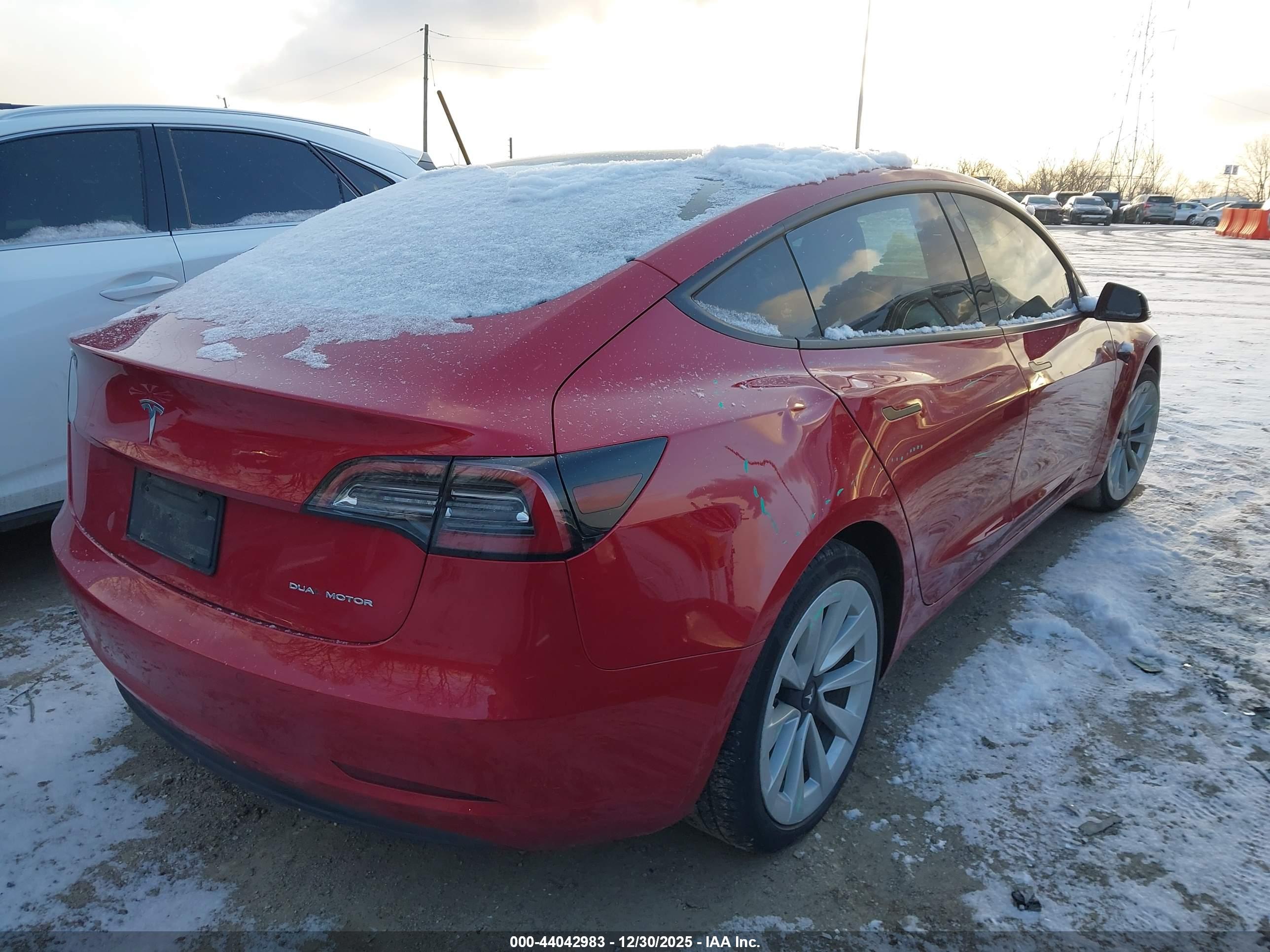 TESLA MODEL image 6