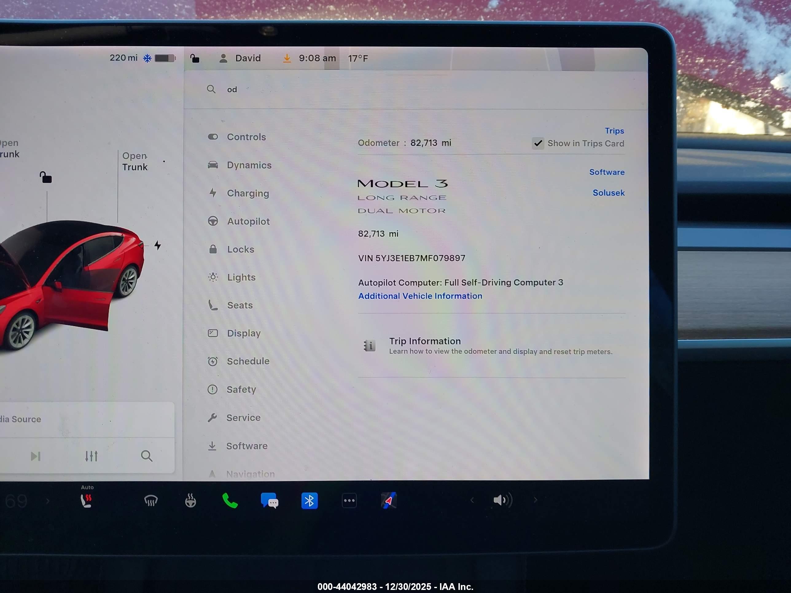 TESLA MODEL image 7