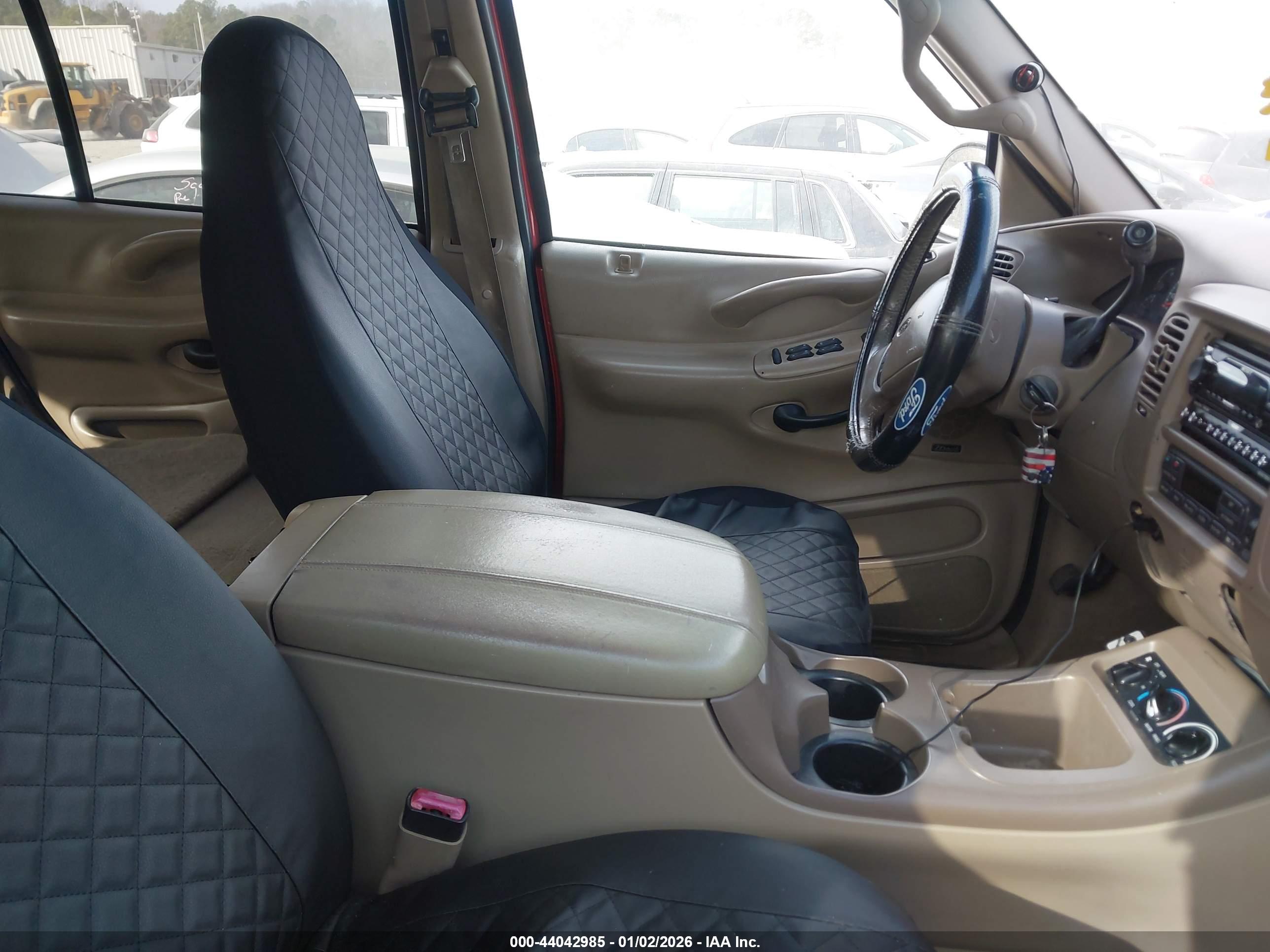 FORD EXPEDITION image 5