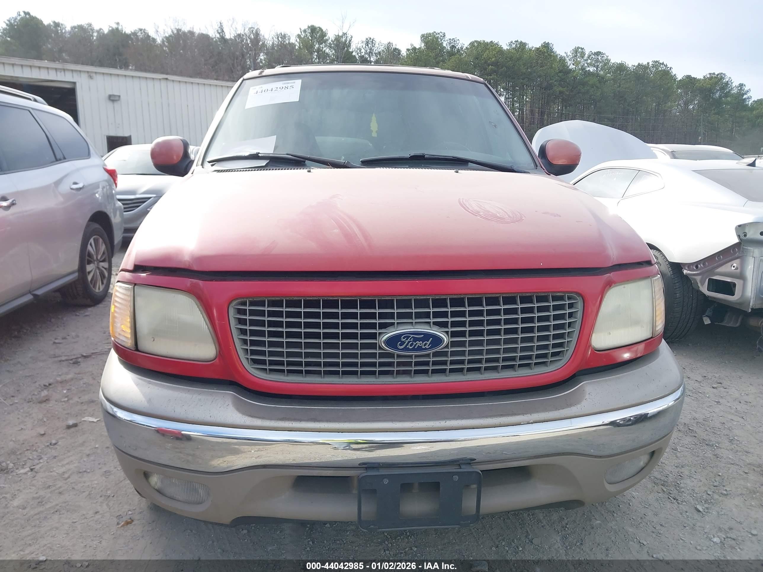 FORD EXPEDITION image 6