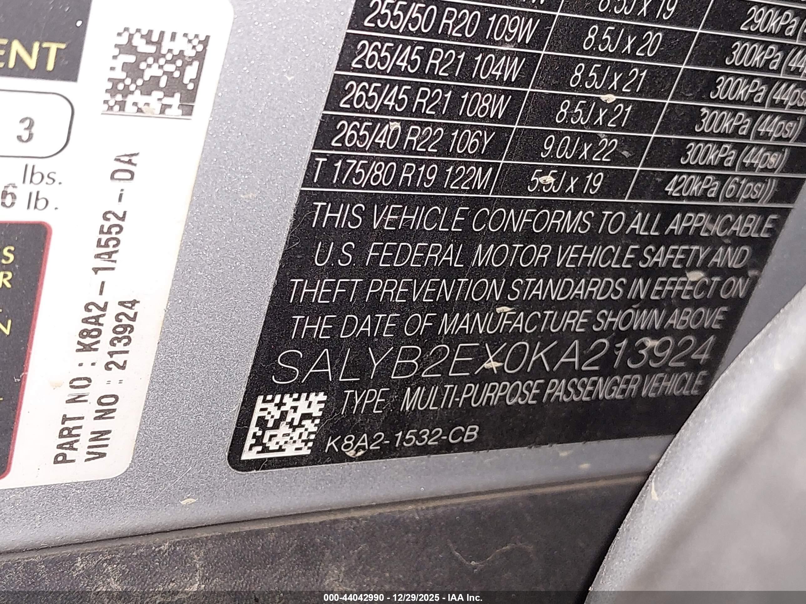 LAND ROVER image 9