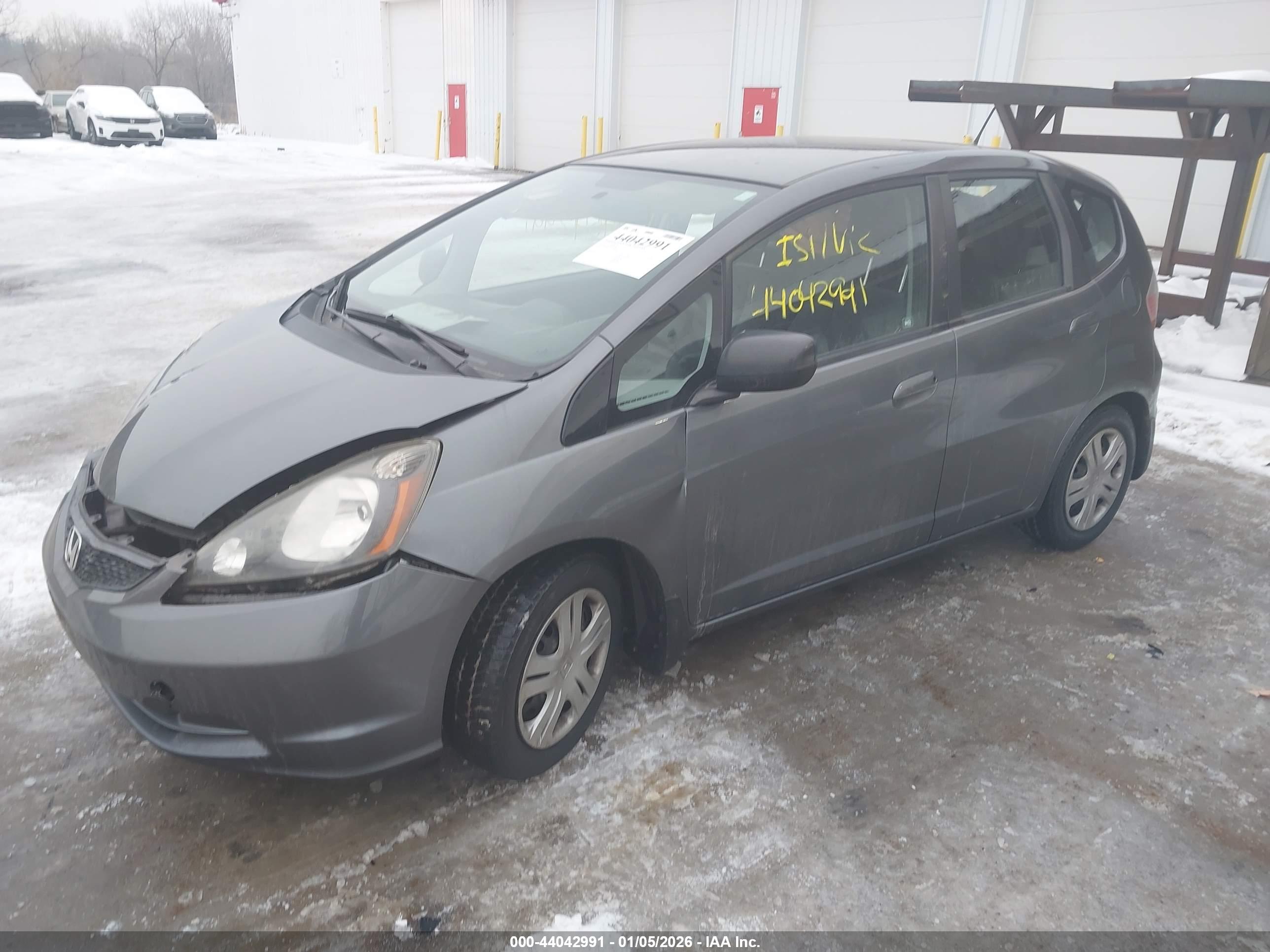HONDA FIT image 2