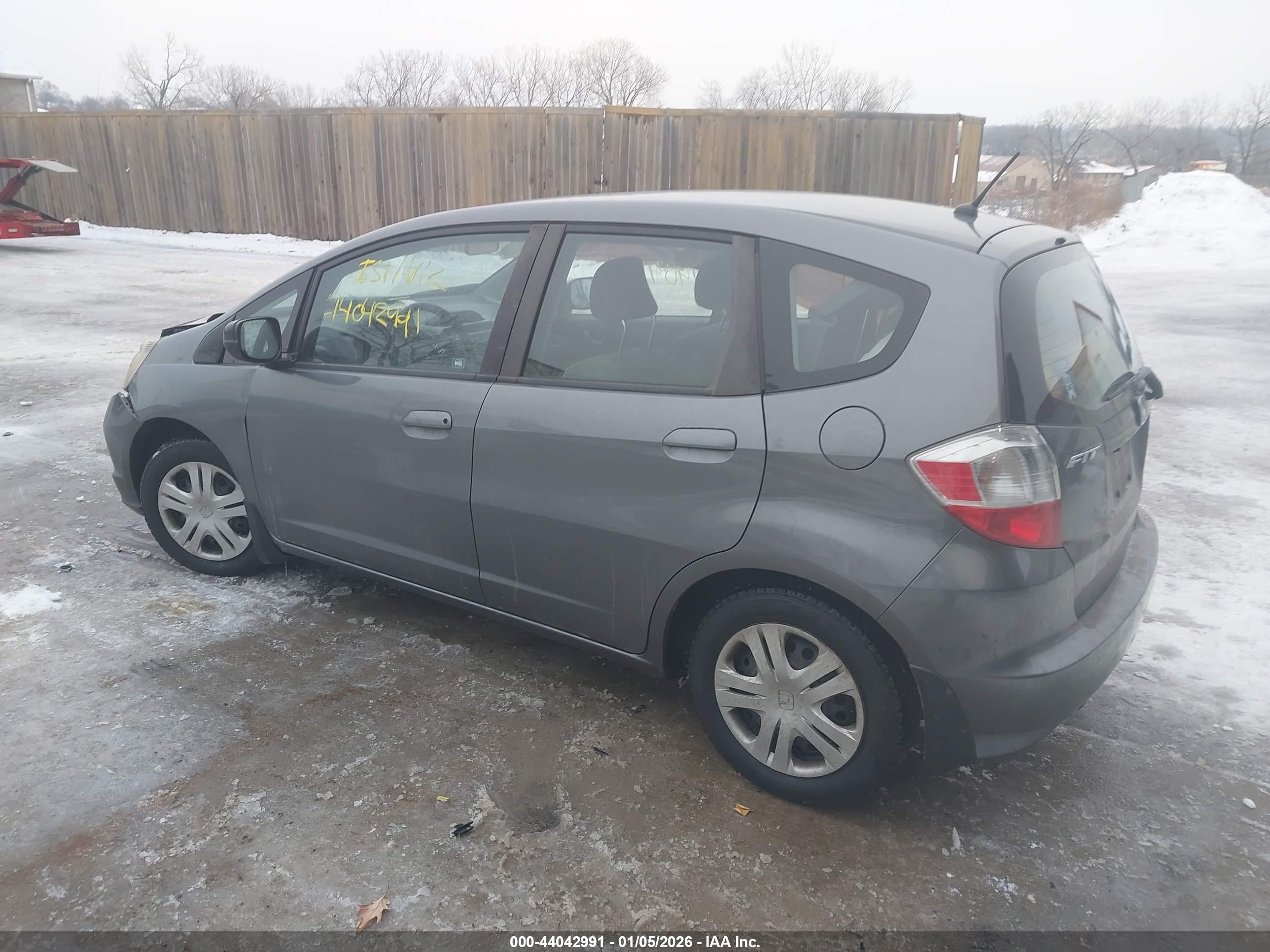 HONDA FIT image 3