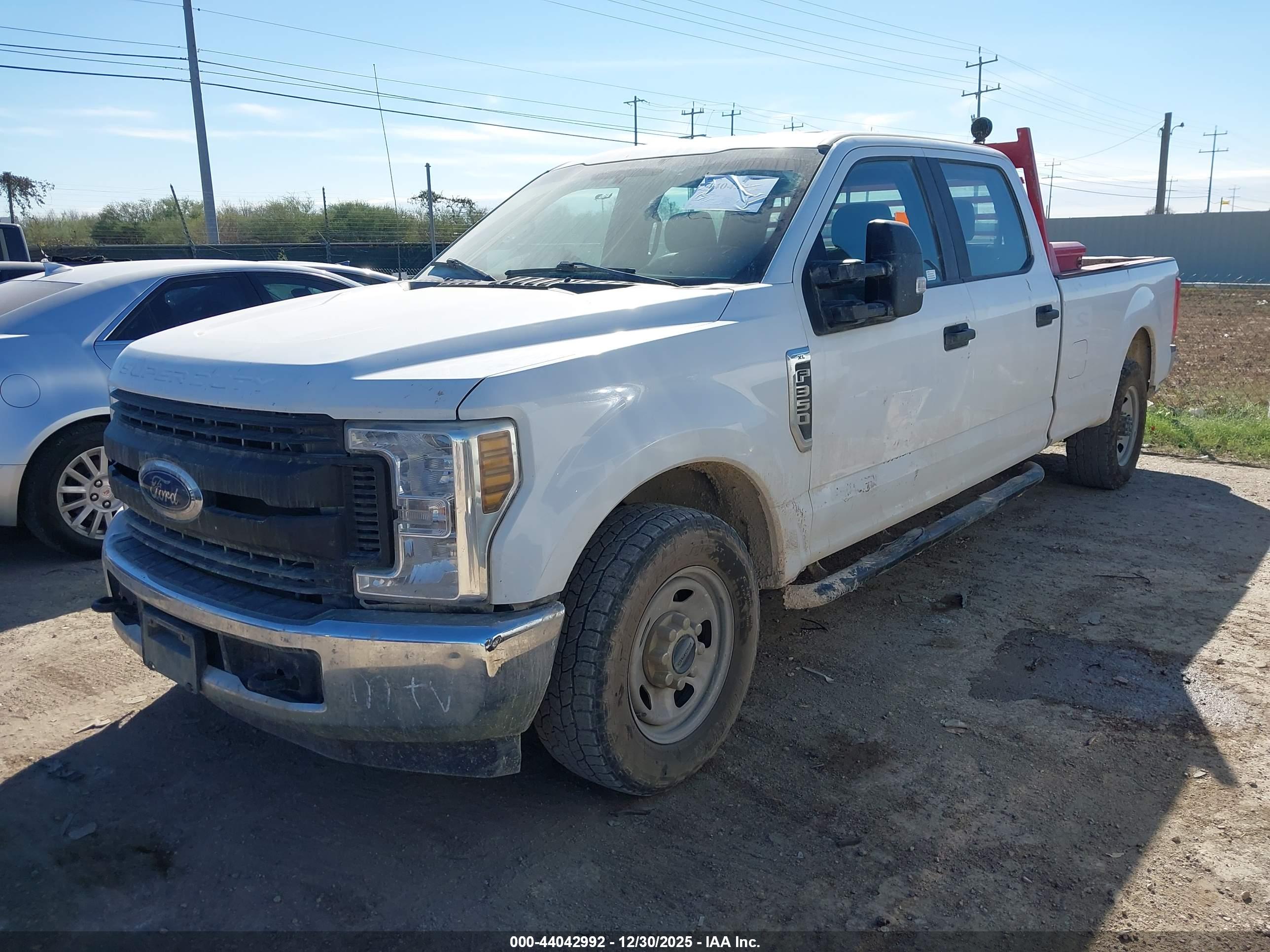 FORD F-350 image 2