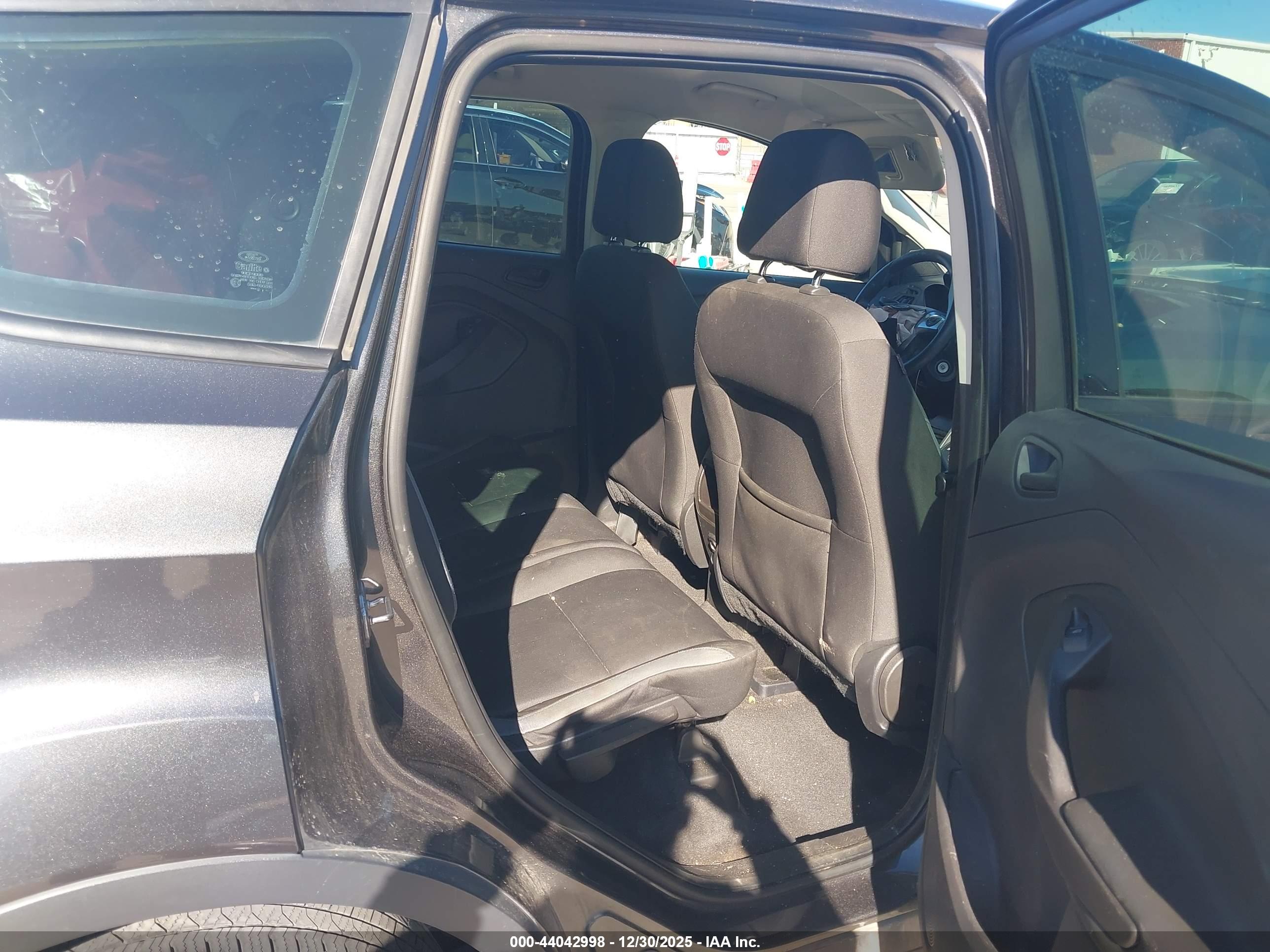 FORD ESCAPE image 8