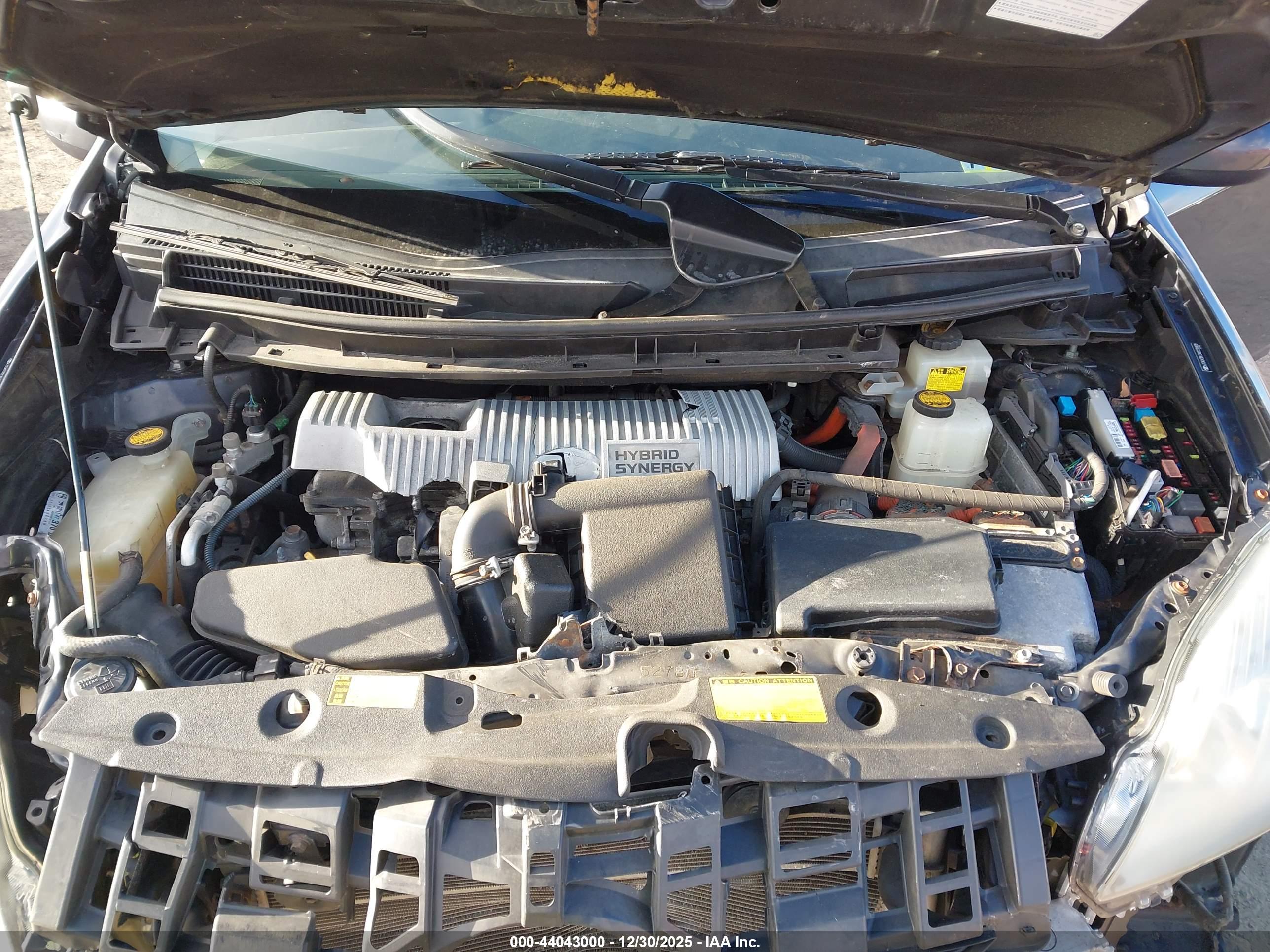 TOYOTA PRIUS image 10