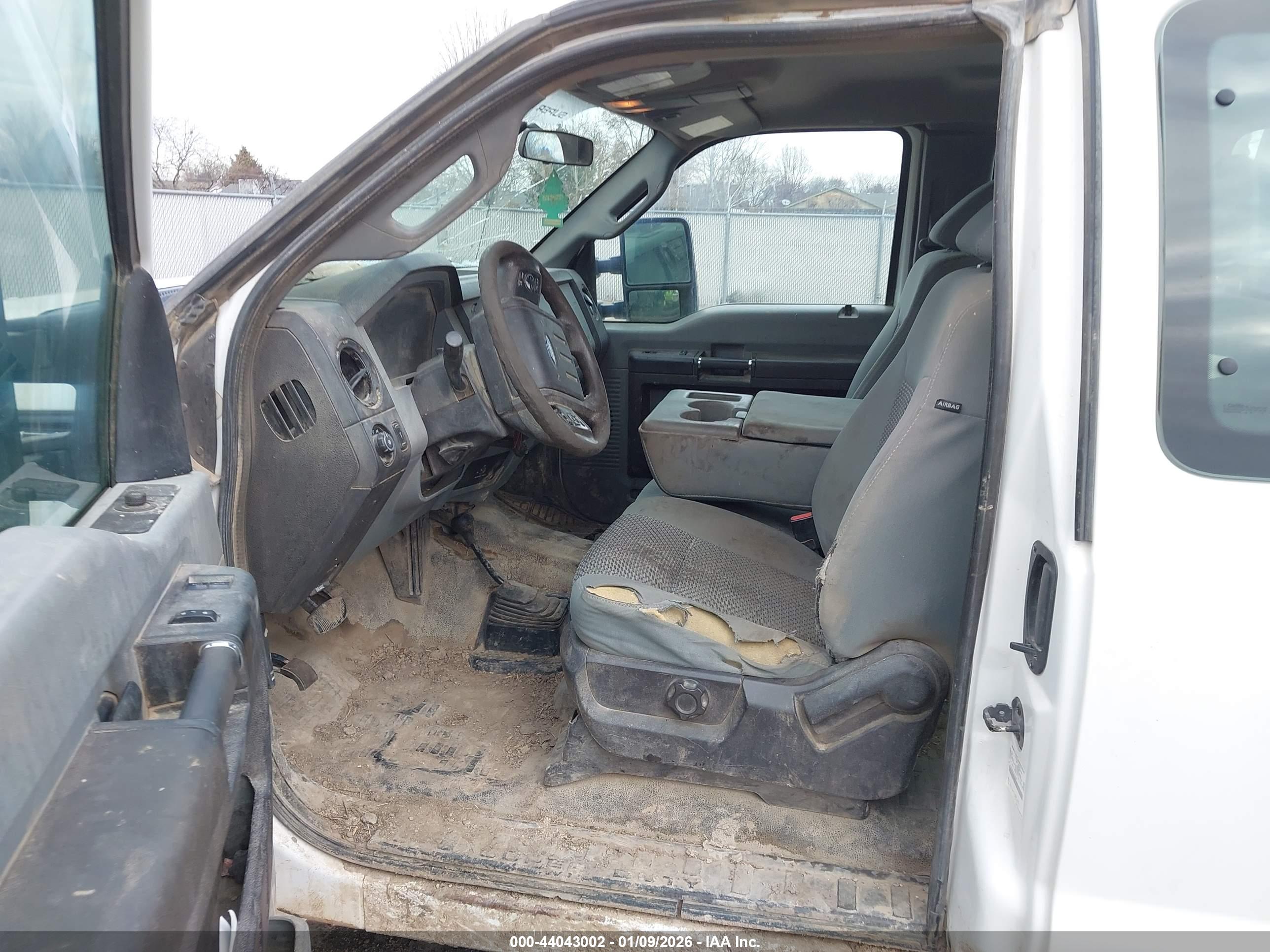 FORD F-350 image 8