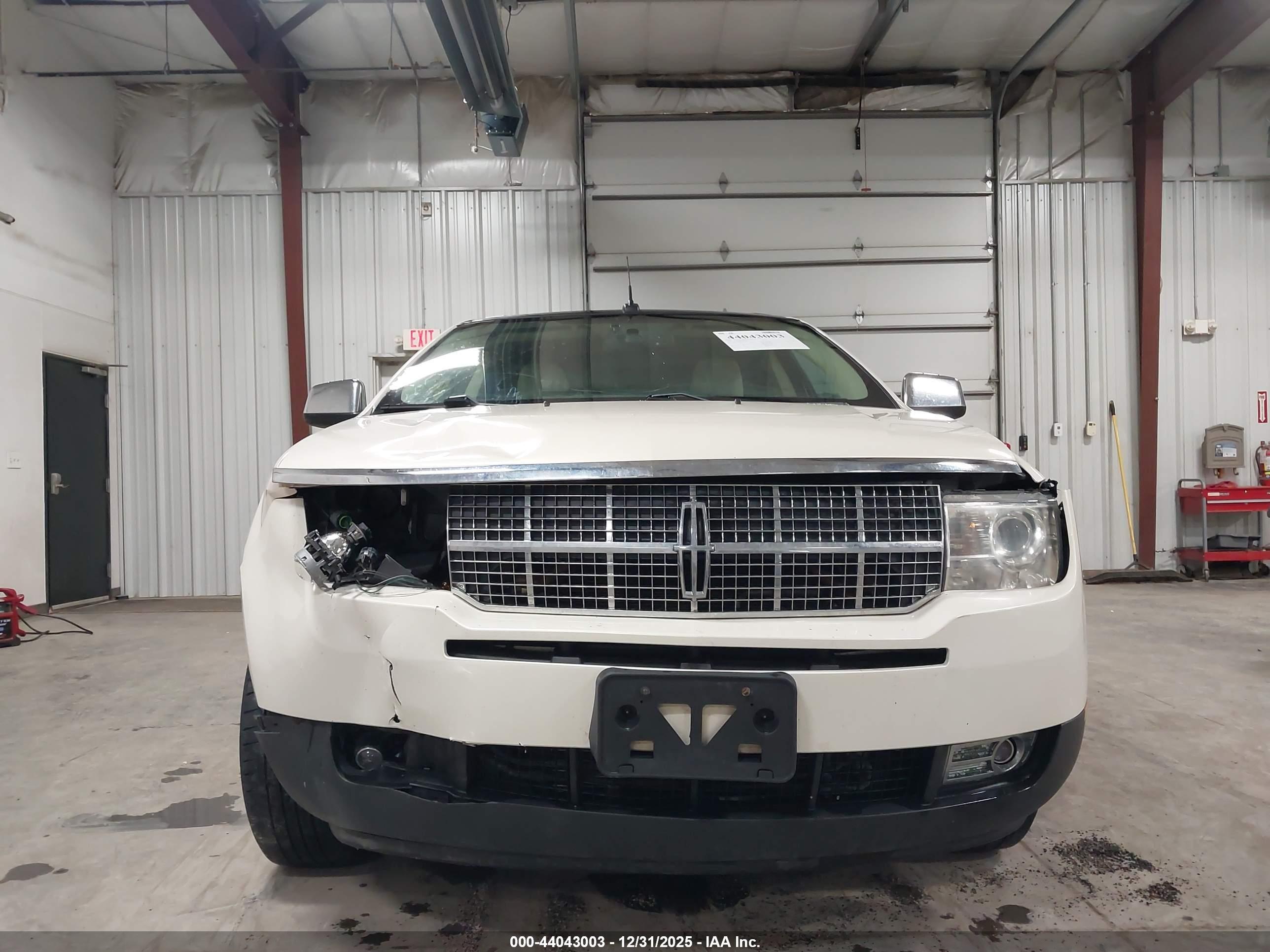 LINCOLN MKX image 6