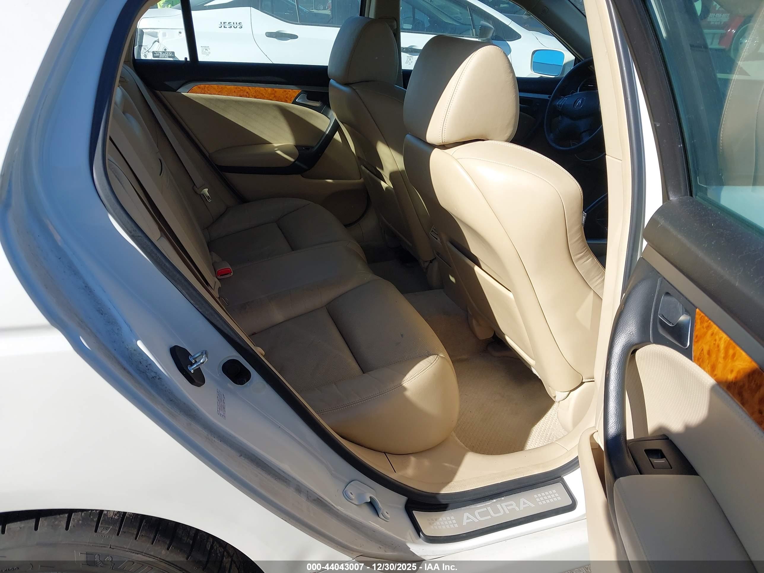 ACURA TL image 8