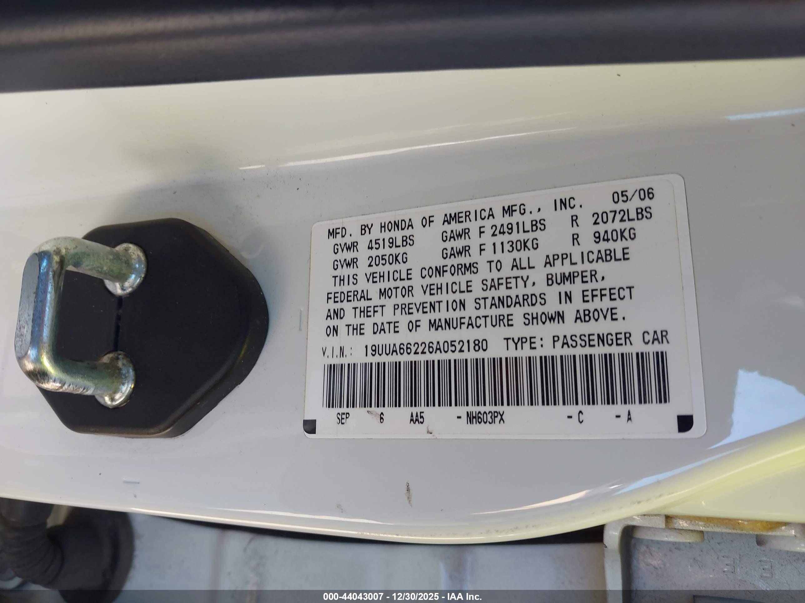 ACURA TL image 9