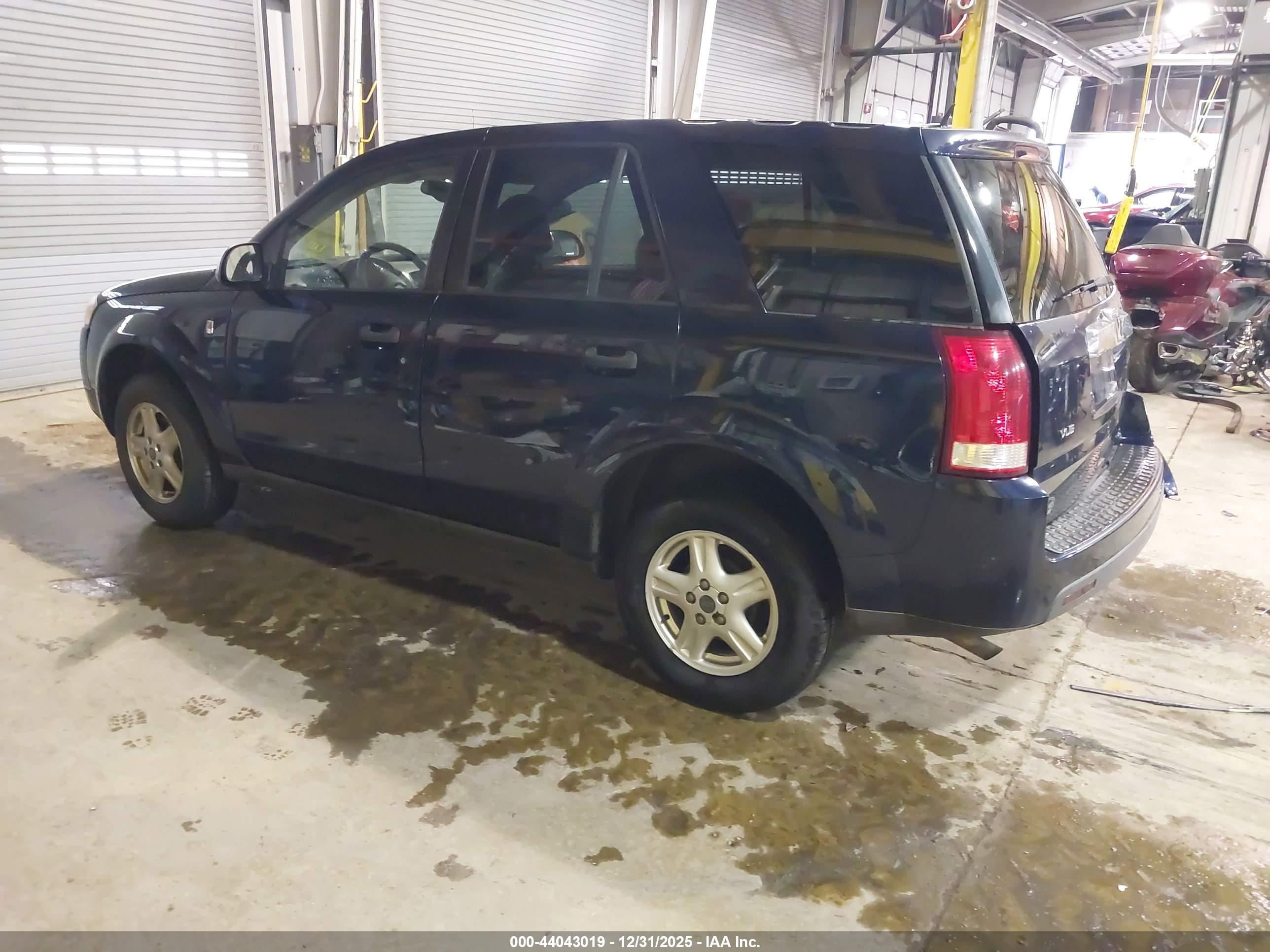 SATURN VUE image 3