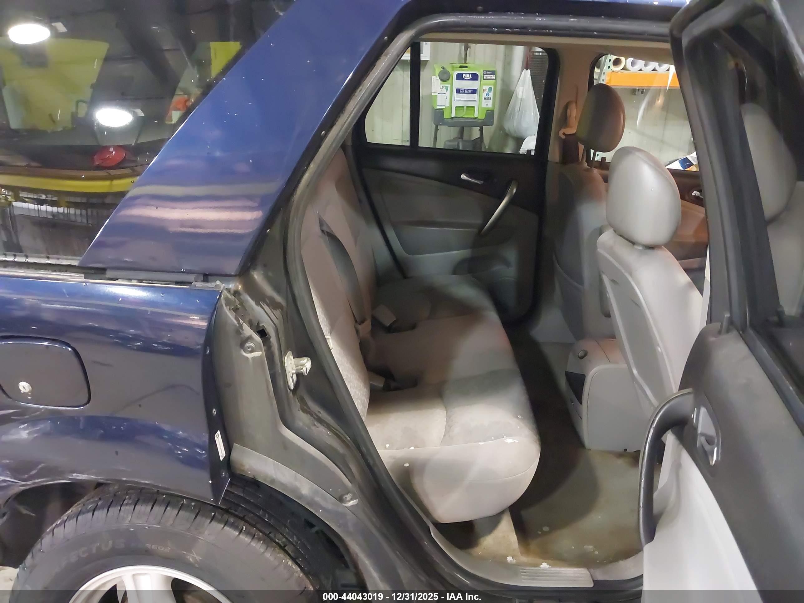 SATURN VUE image 8