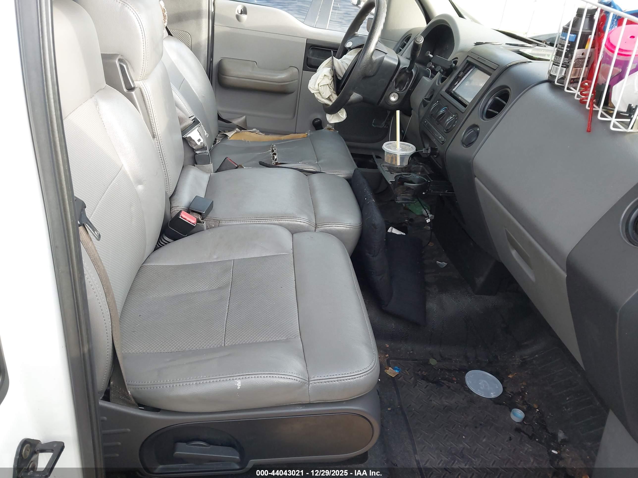 FORD F-150 image 8