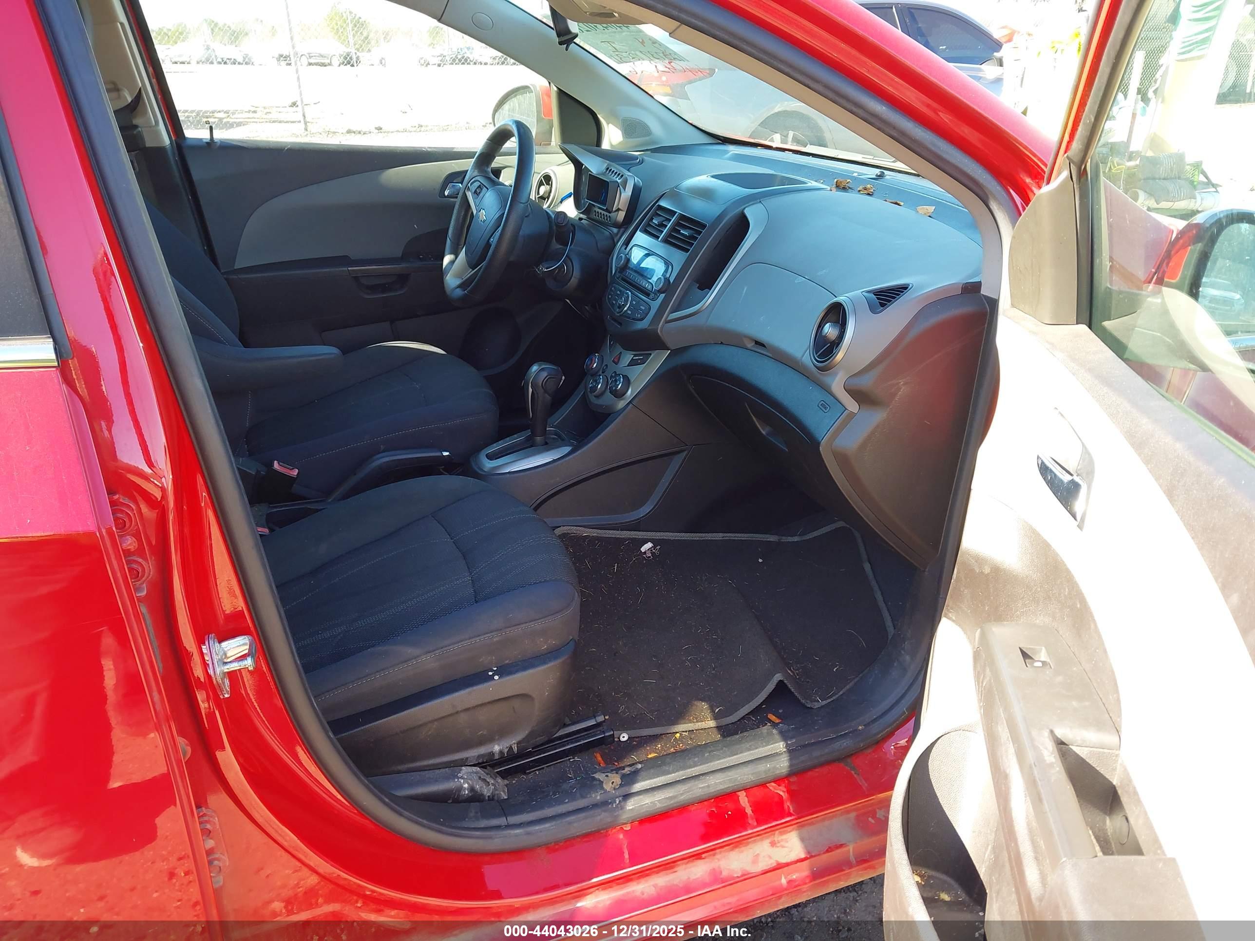 CHEVROLET SONIC image 5