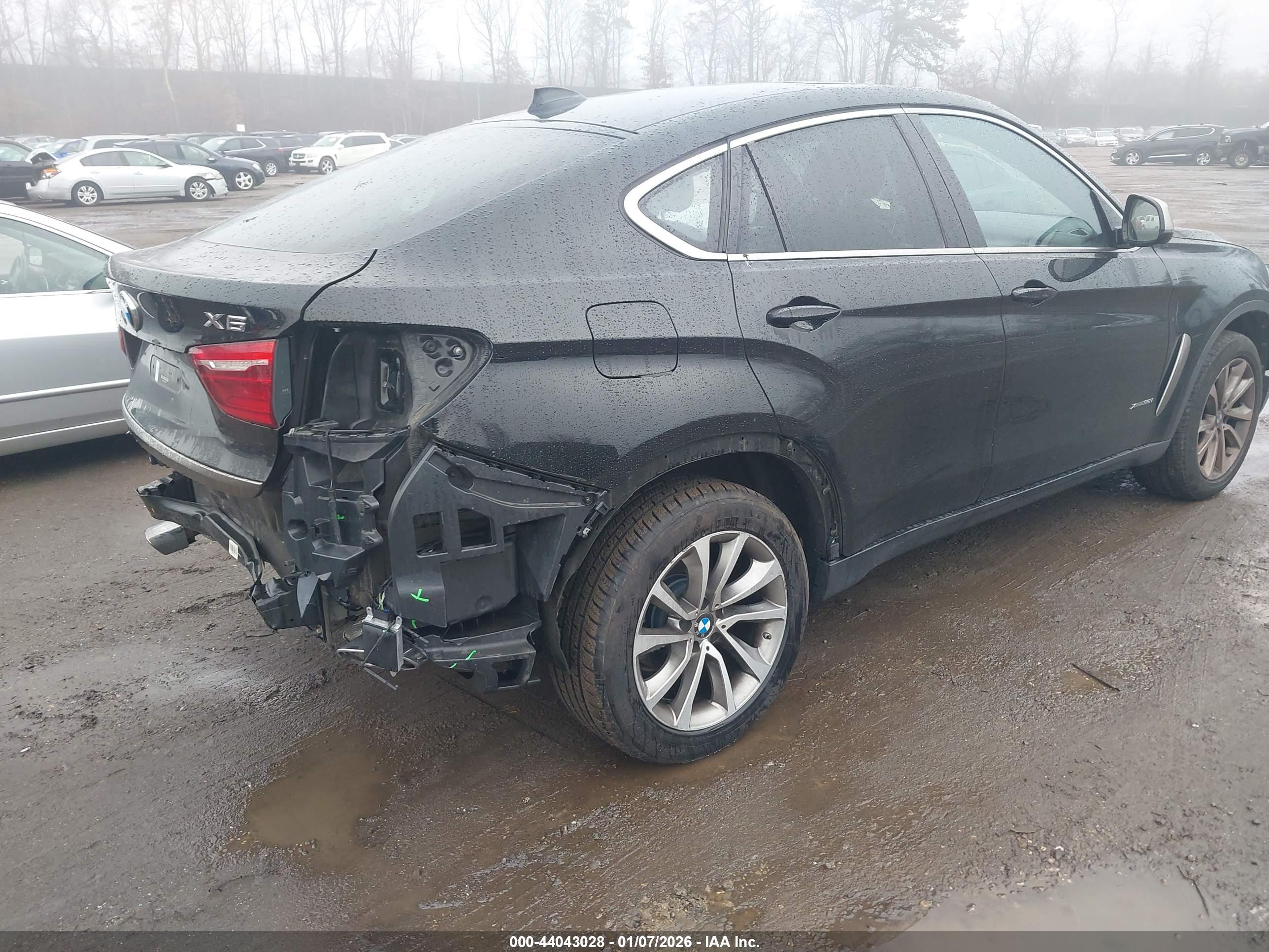 BMW X6 image 4