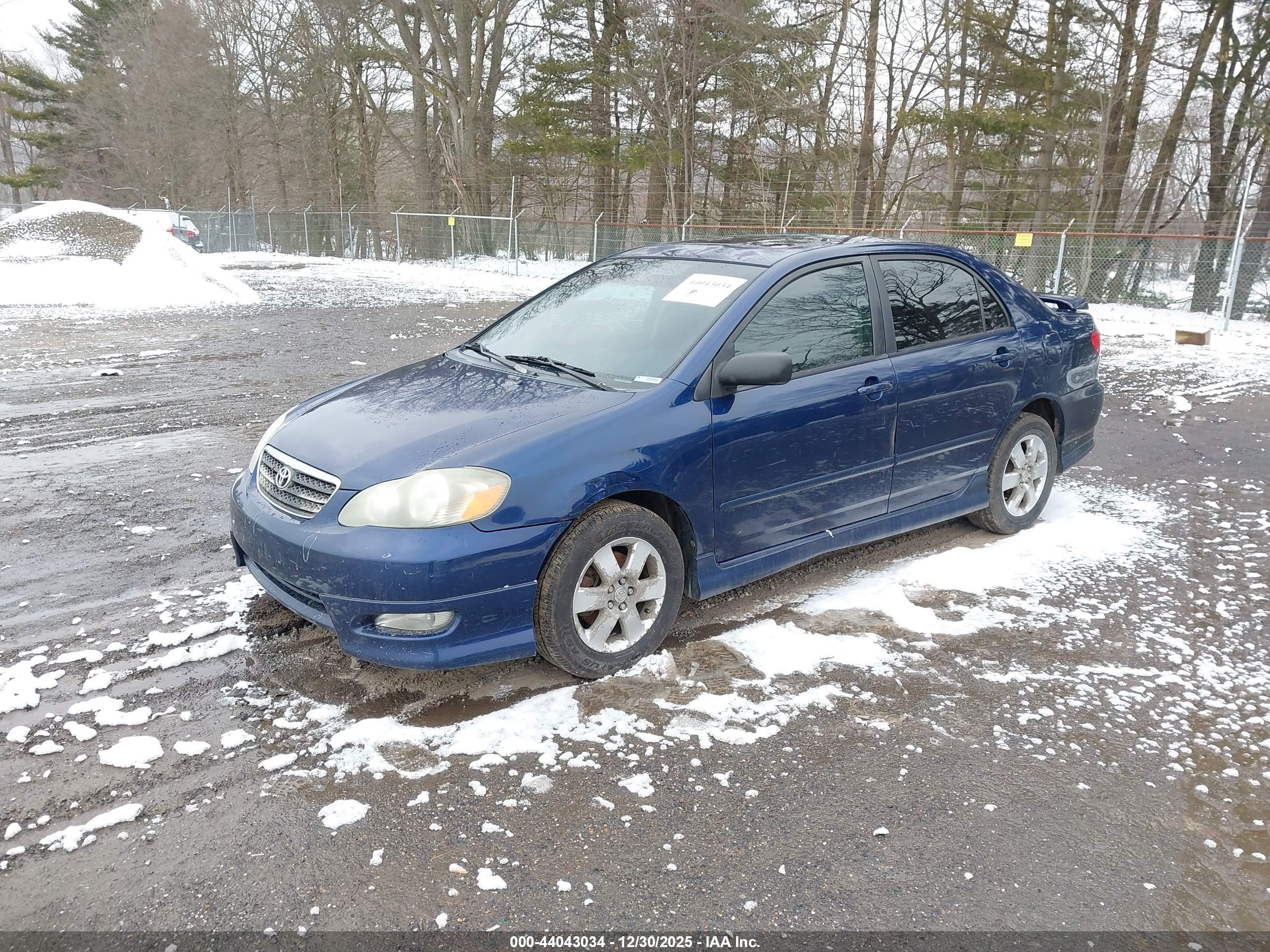 TOYOTA COROLLA image 2