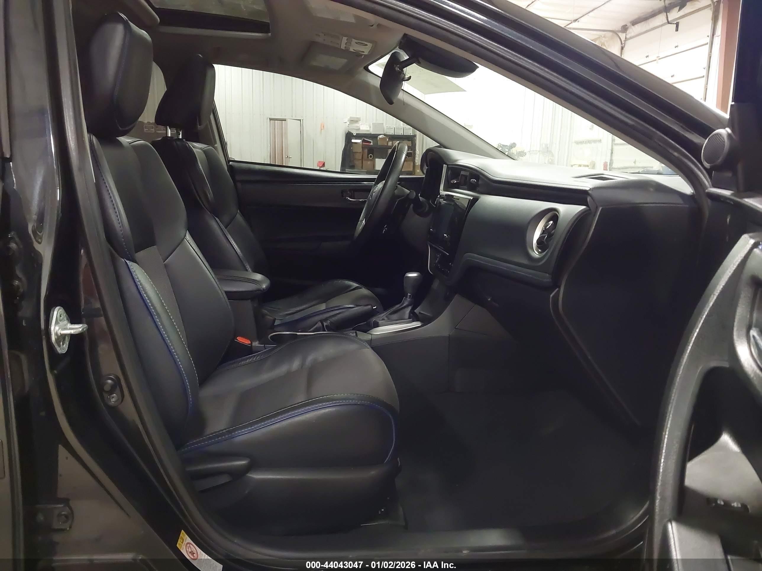TOYOTA COROLLA image 5