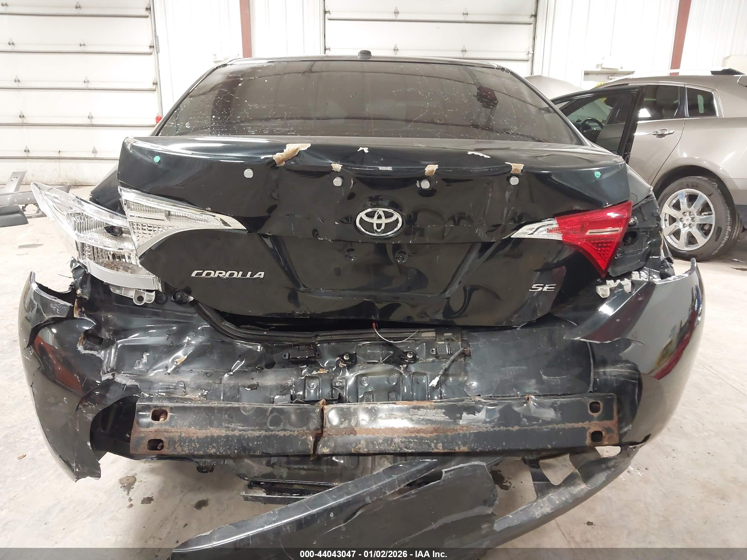 TOYOTA COROLLA image 6