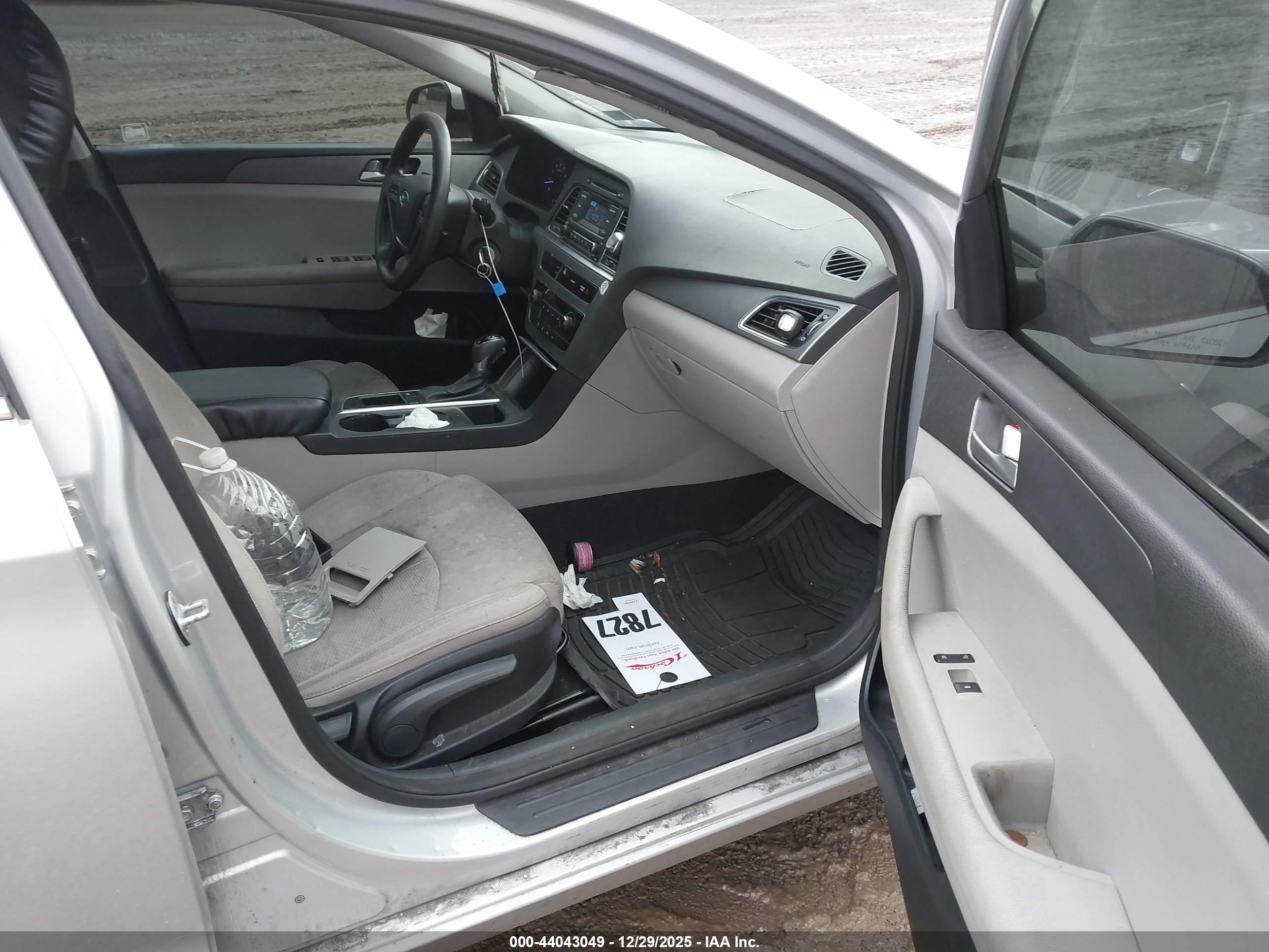 HYUNDAI SONATA image 5