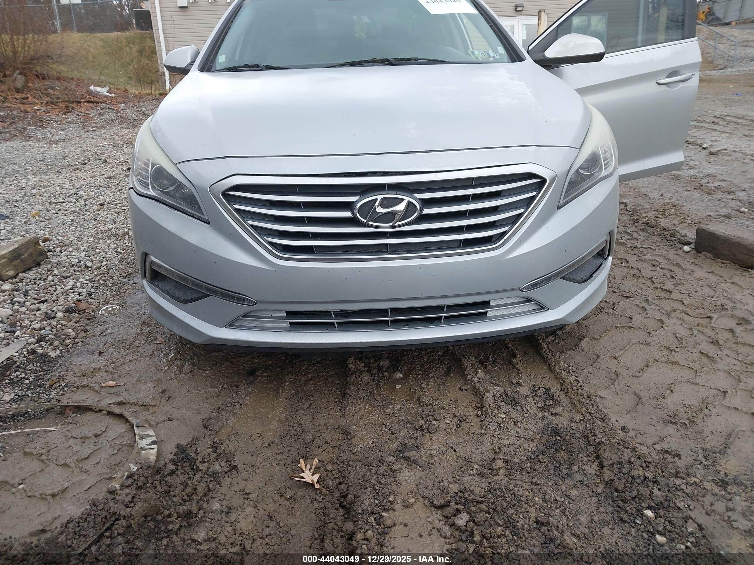 HYUNDAI SONATA image 6