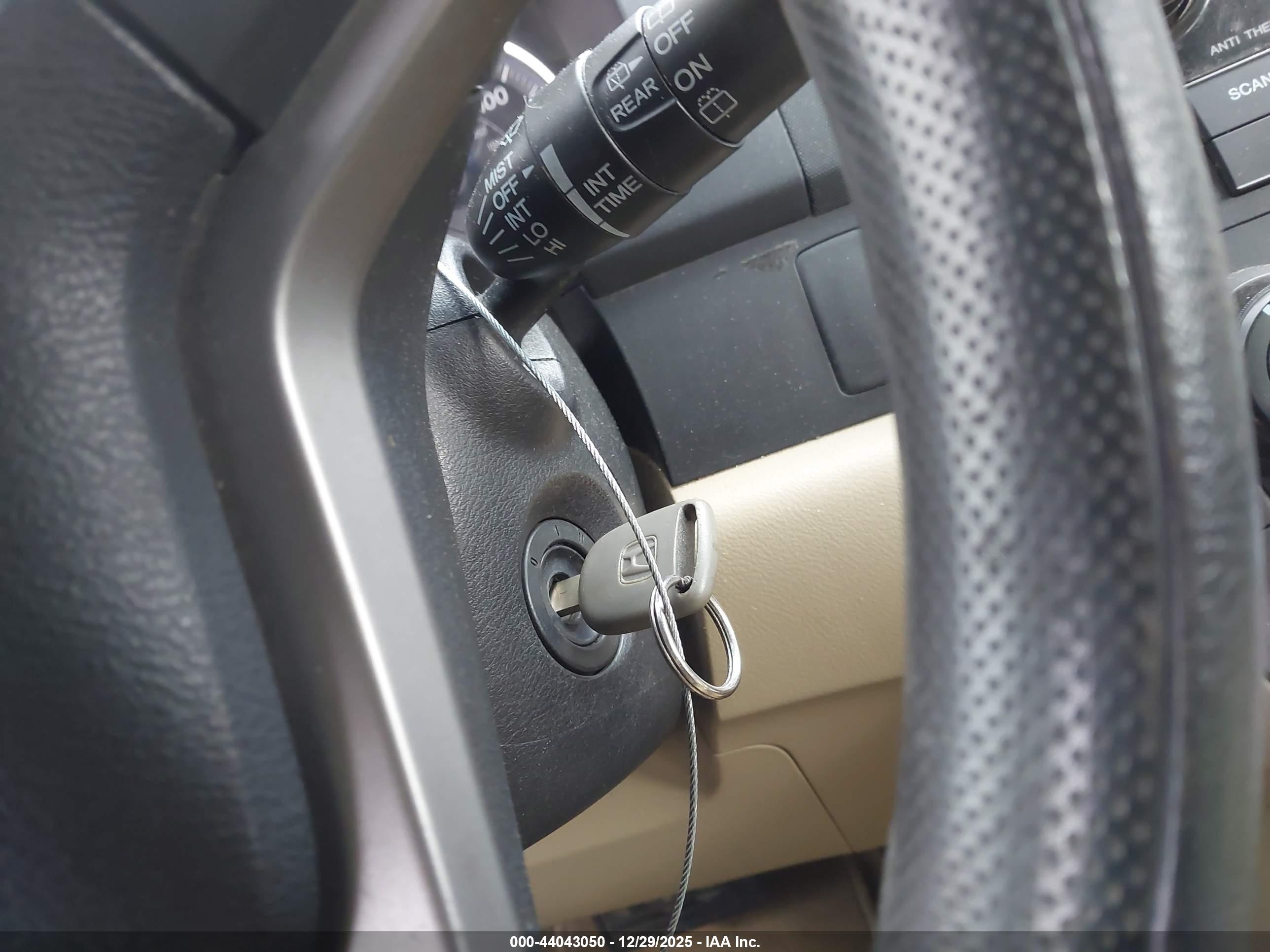 HONDA CR-V image 11