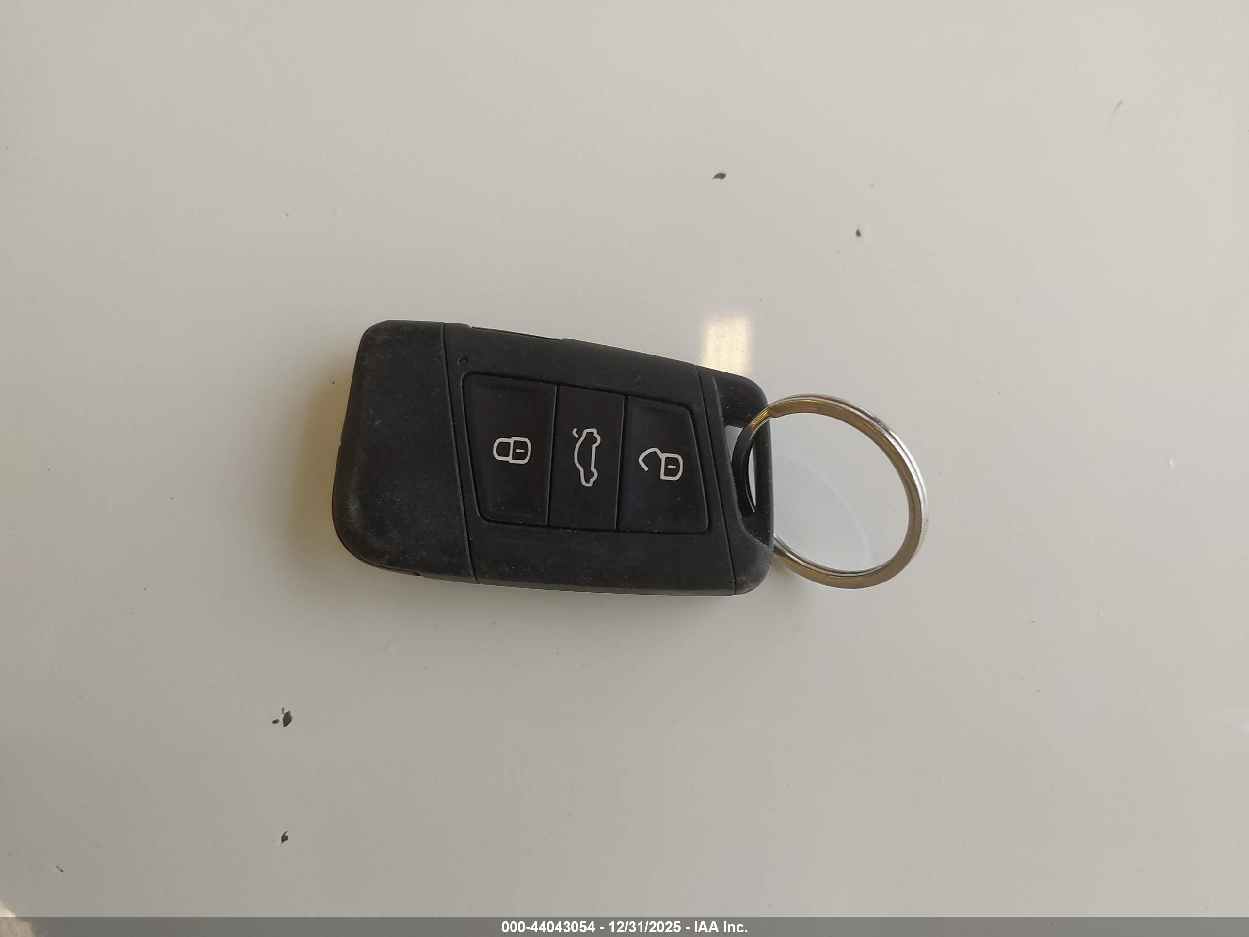 VOLKSWAGEN JETTA image 11
