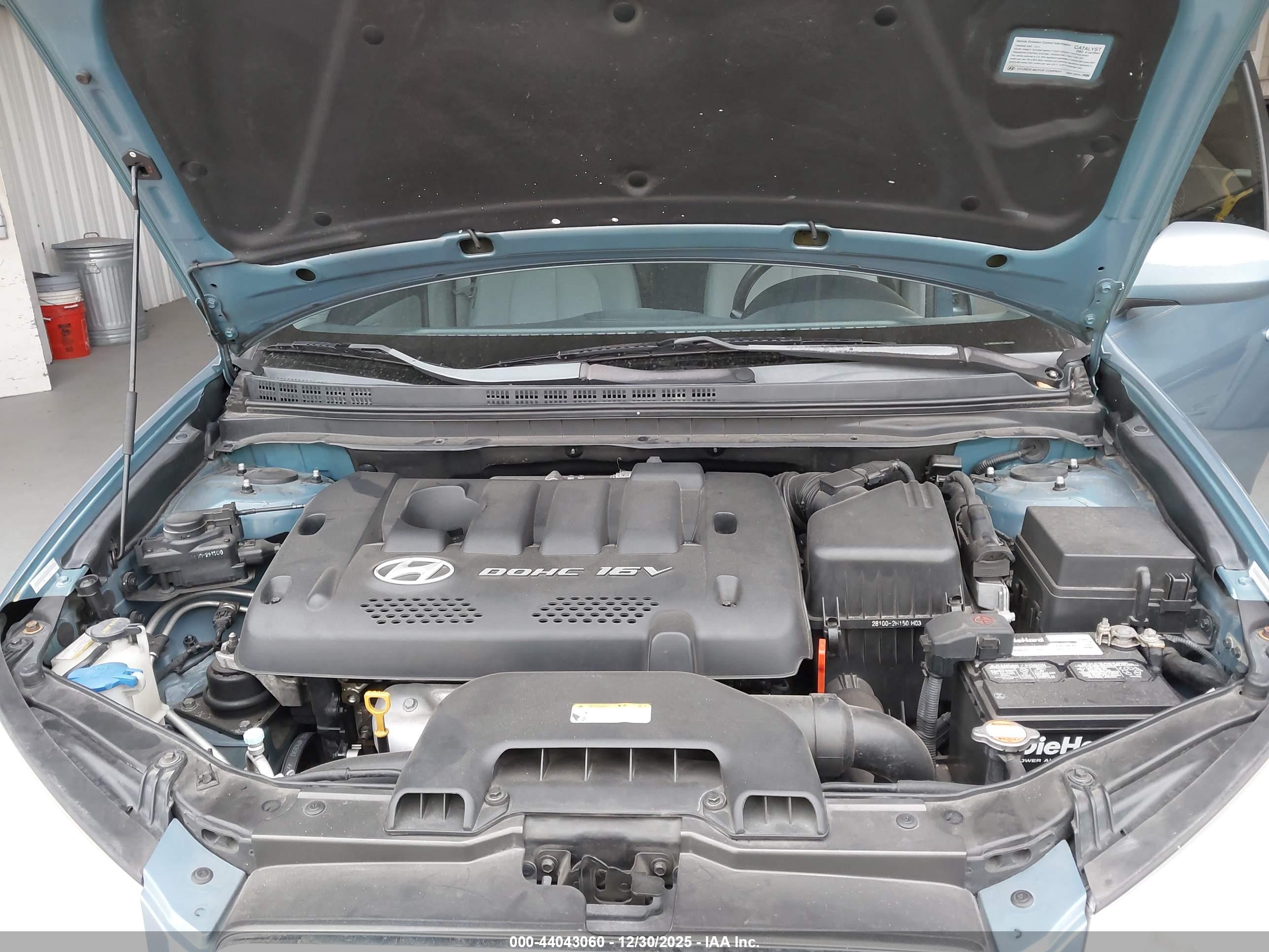 HYUNDAI ELANTRA image 10