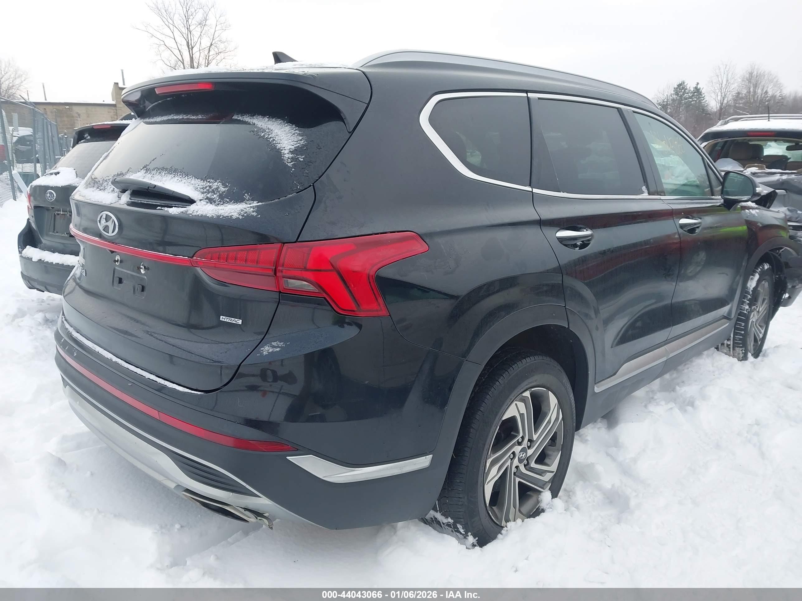 HYUNDAI SANTA image 4