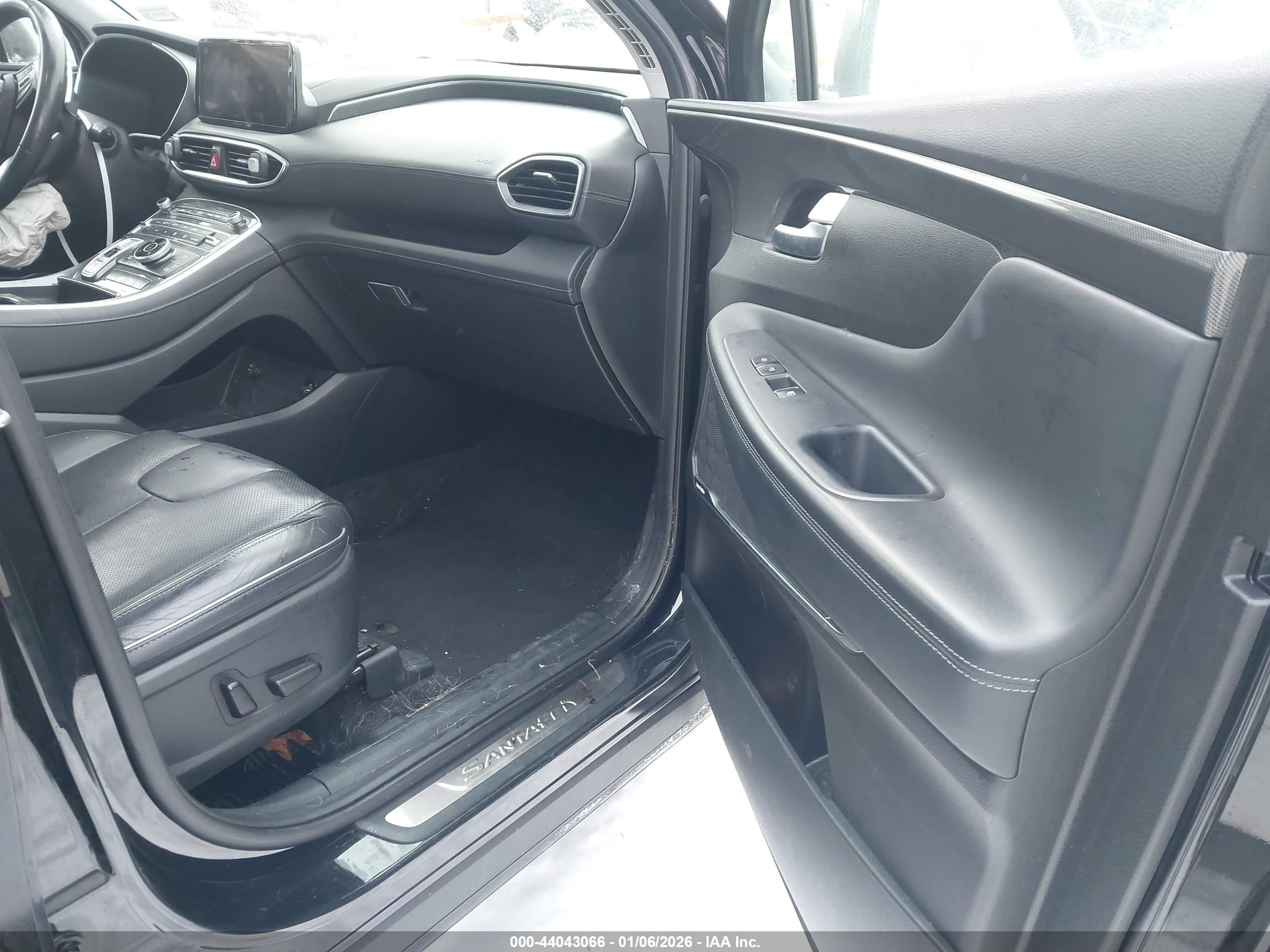 HYUNDAI SANTA image 5