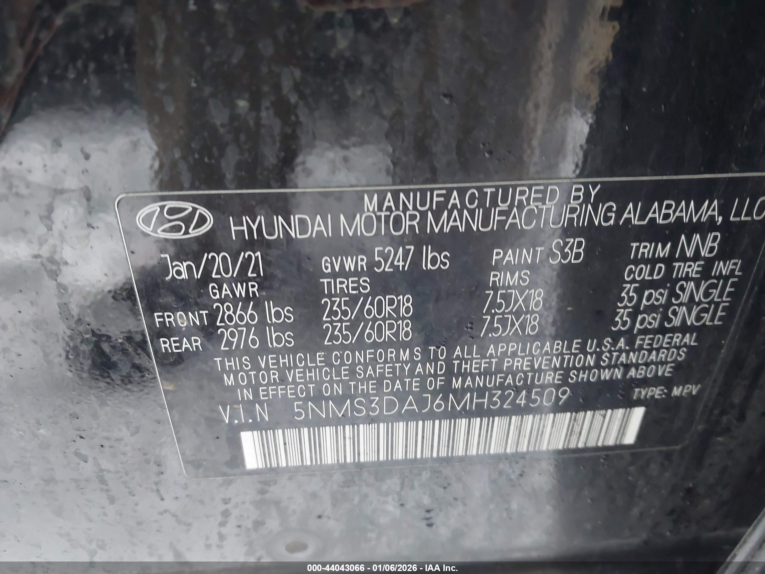 HYUNDAI SANTA image 9