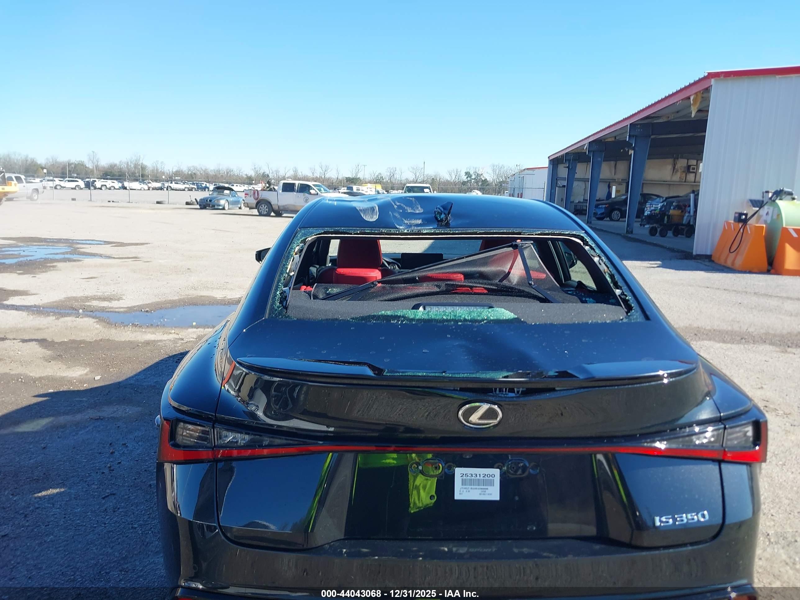 LEXUS IS image 6