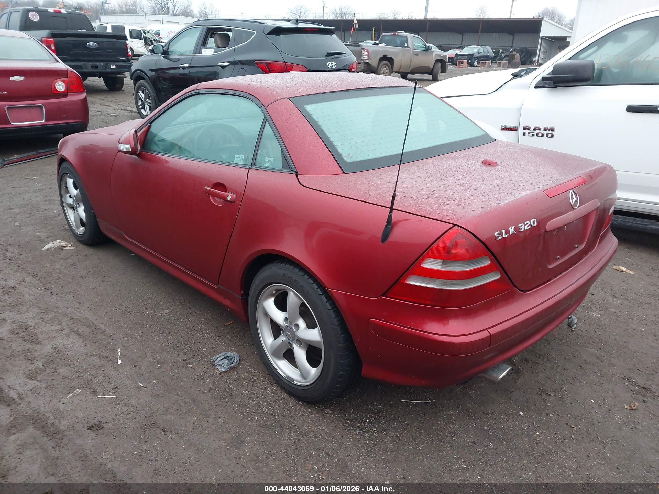 MERCEDES-BENZ SLK image 3