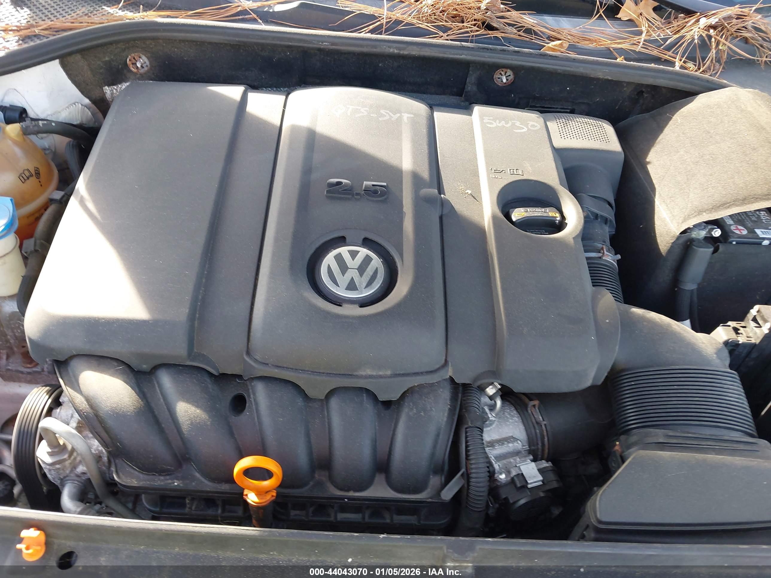 VOLKSWAGEN PASSAT image 10