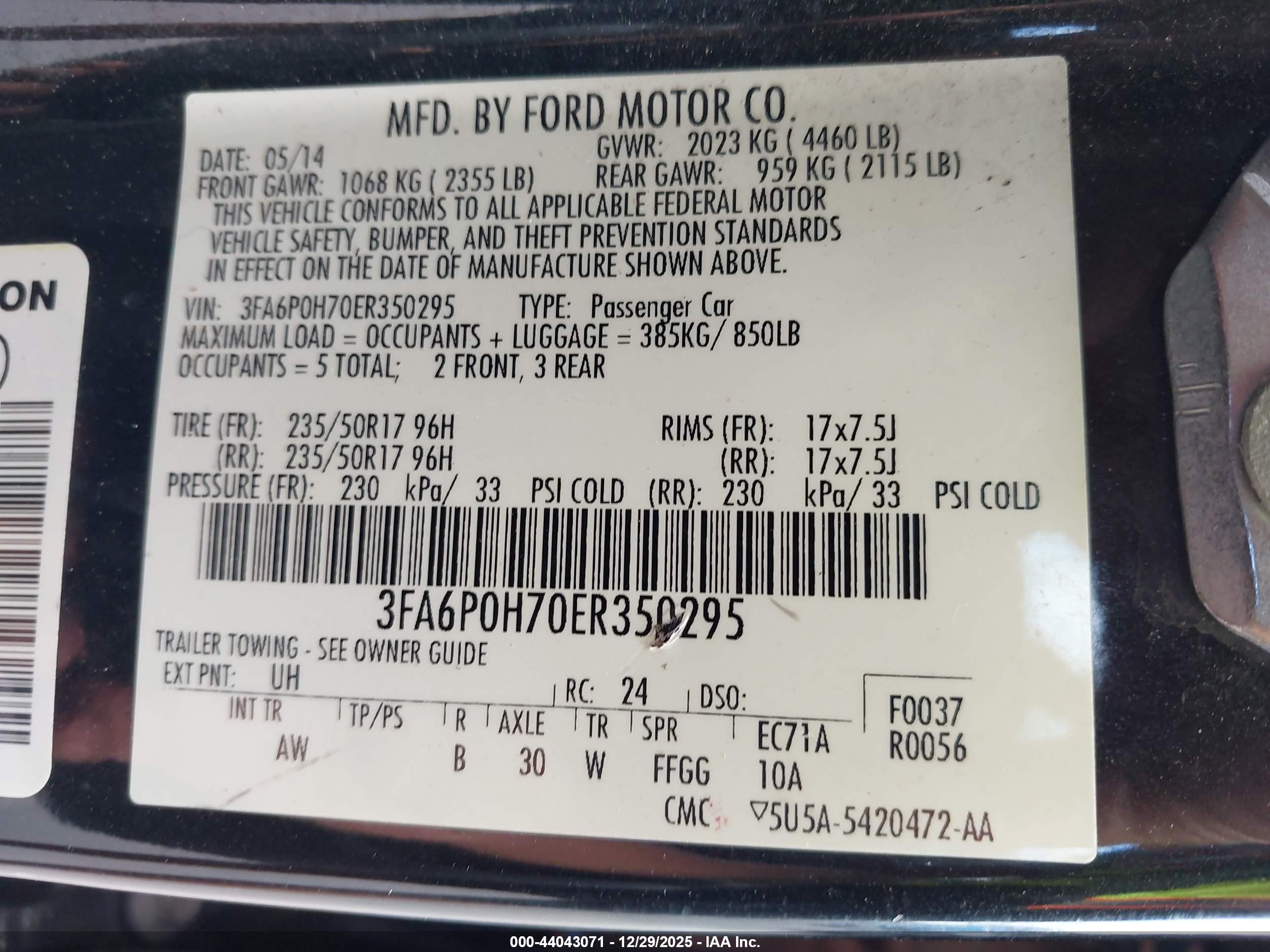 FORD FUSION image 9