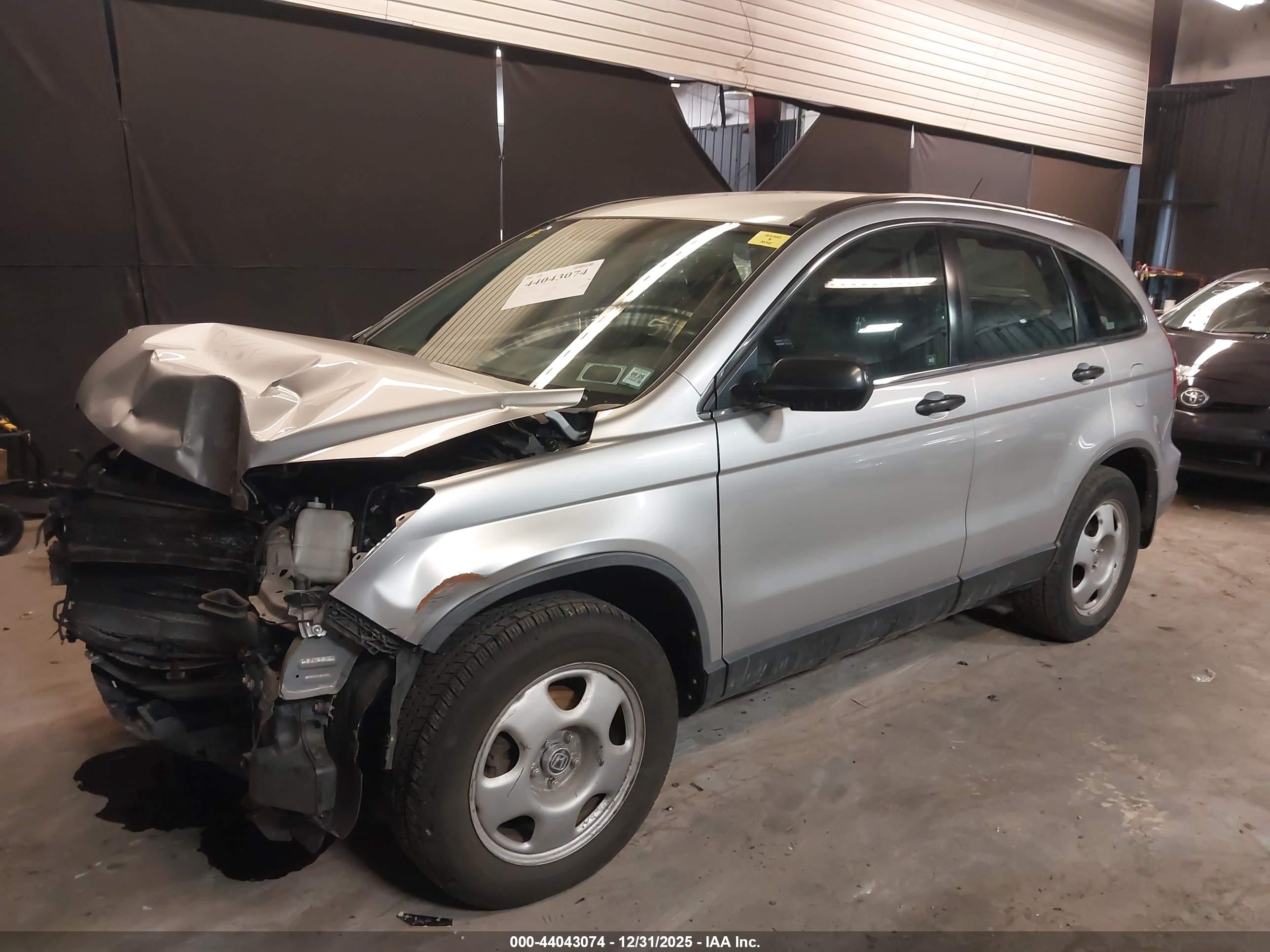 HONDA CR-V image 2