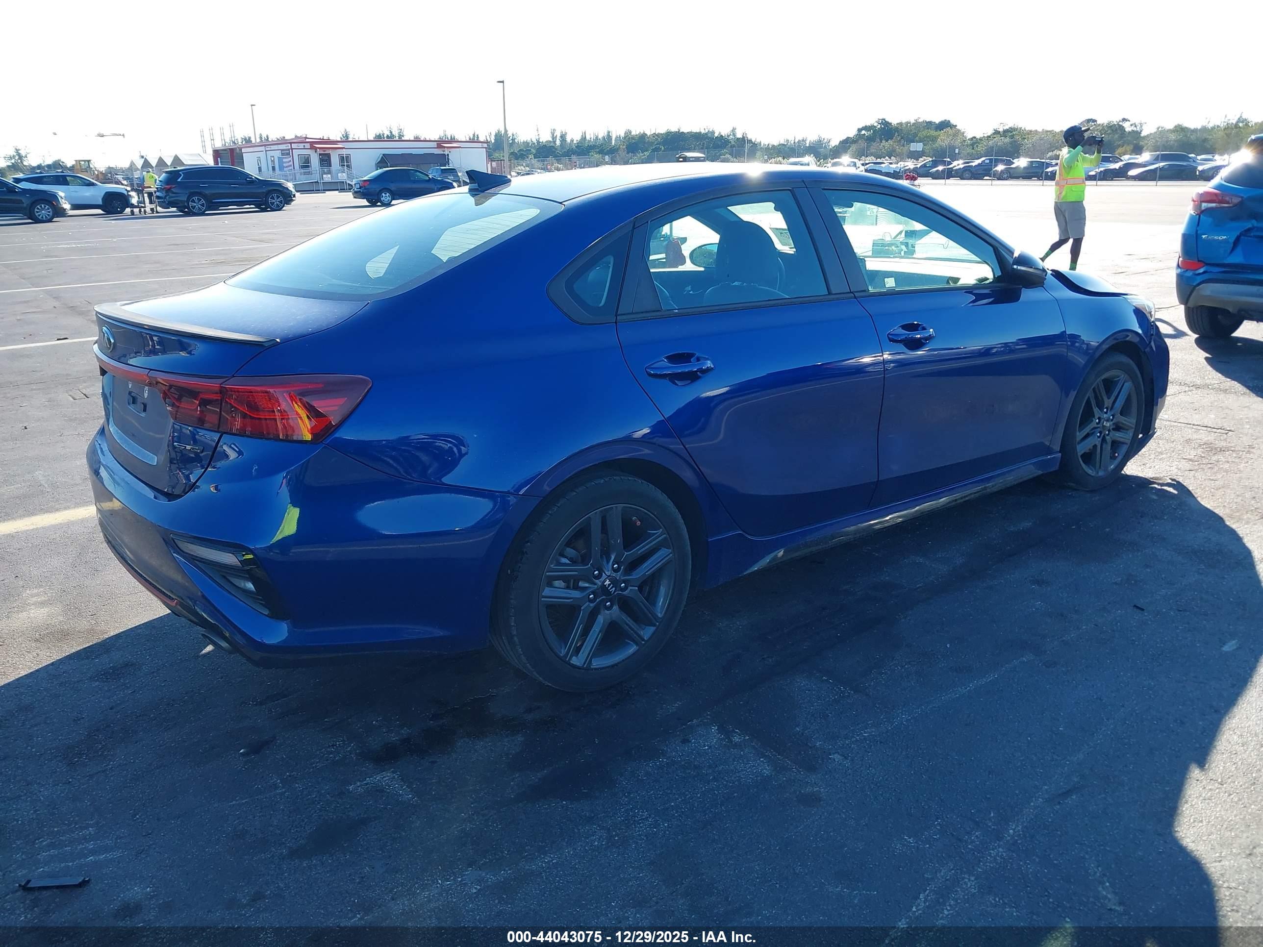 KIA FORTE image 4