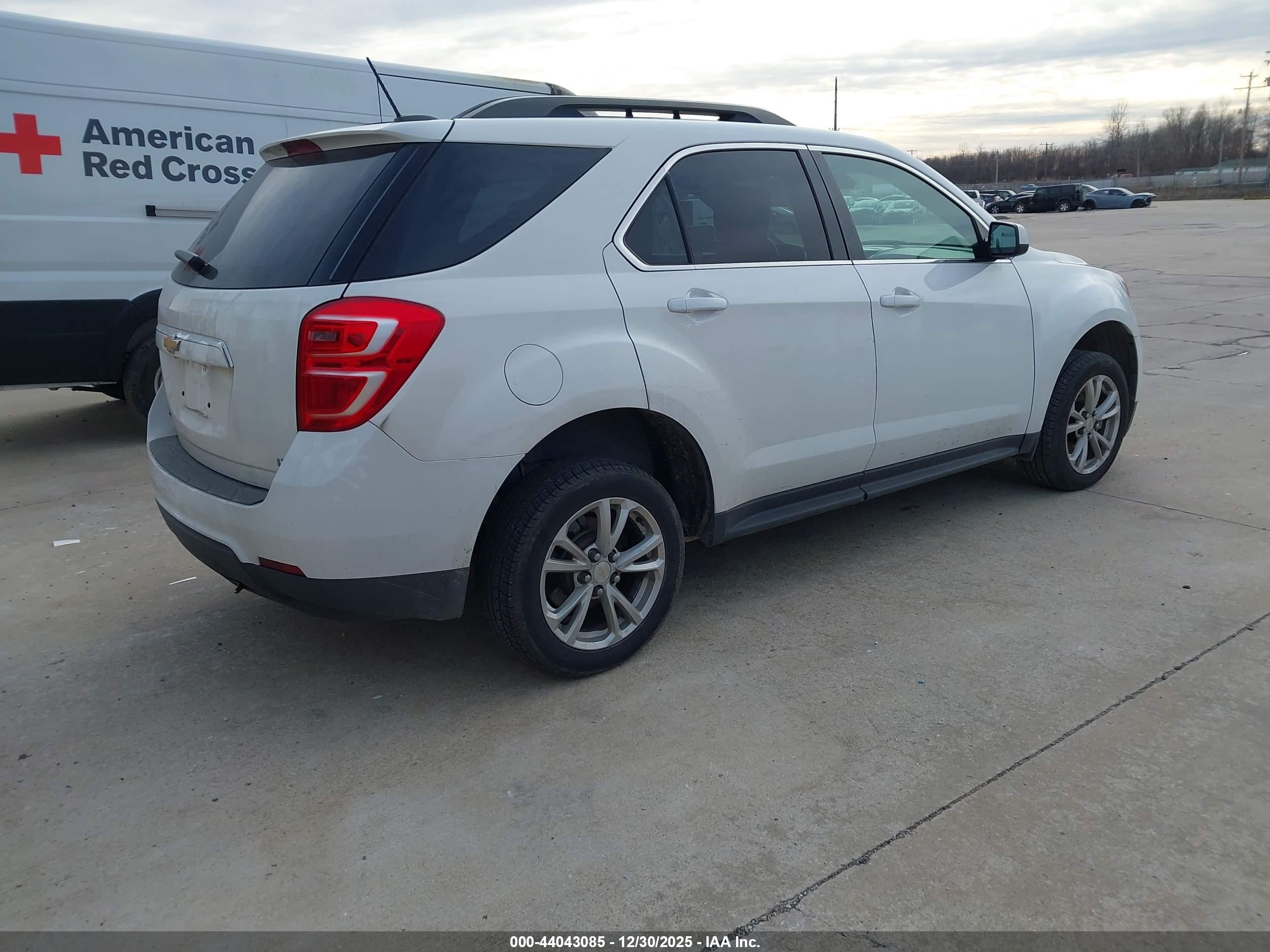 CHEVROLET EQUINOX image 4