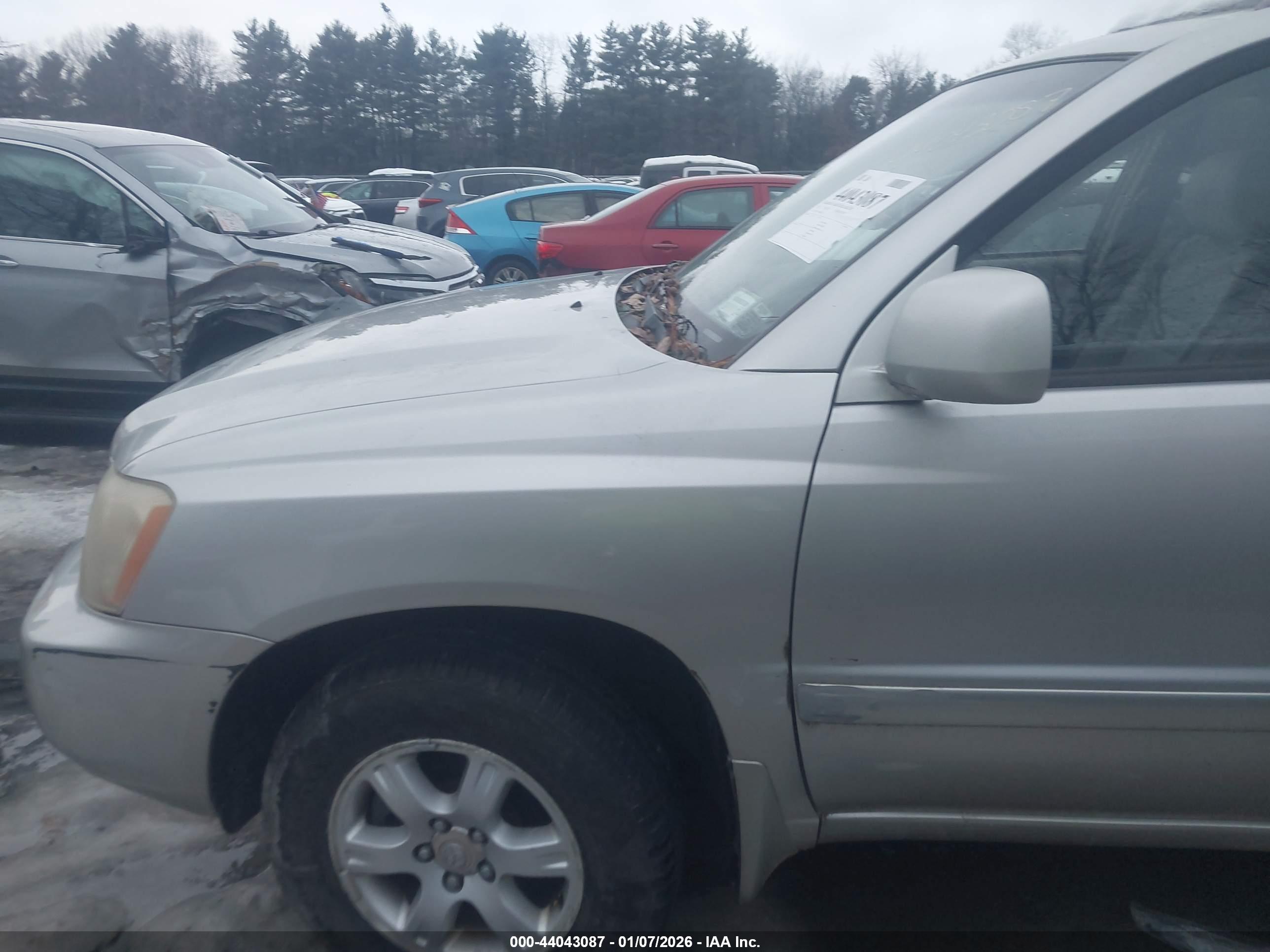 TOYOTA HIGHLANDER image 6