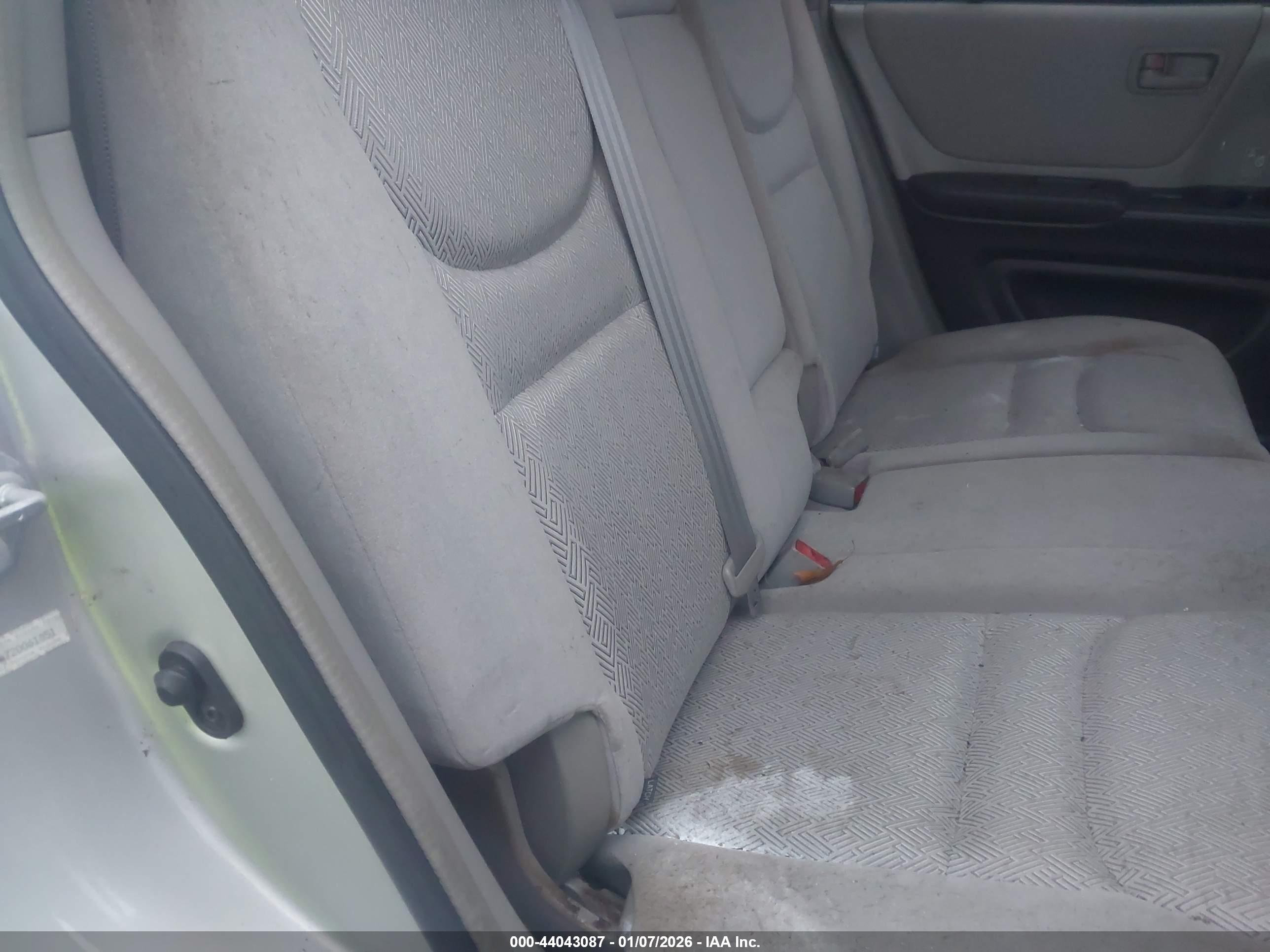 TOYOTA HIGHLANDER image 8