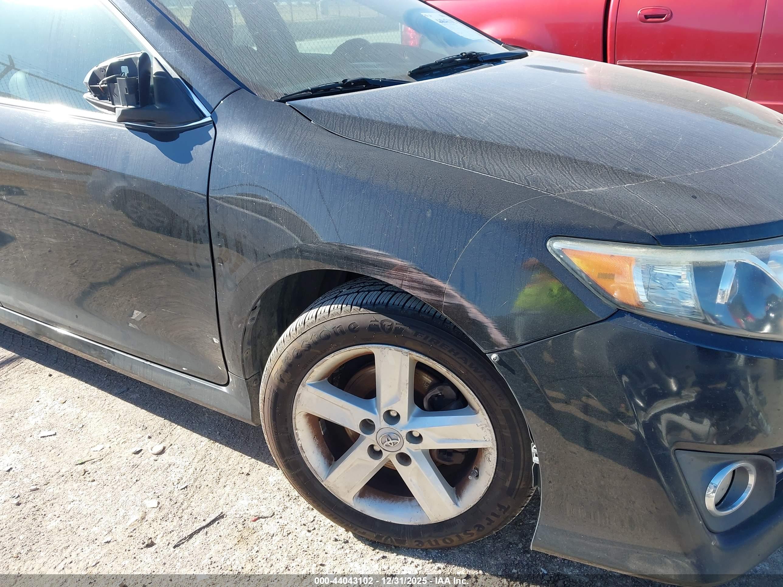 TOYOTA CAMRY image 6
