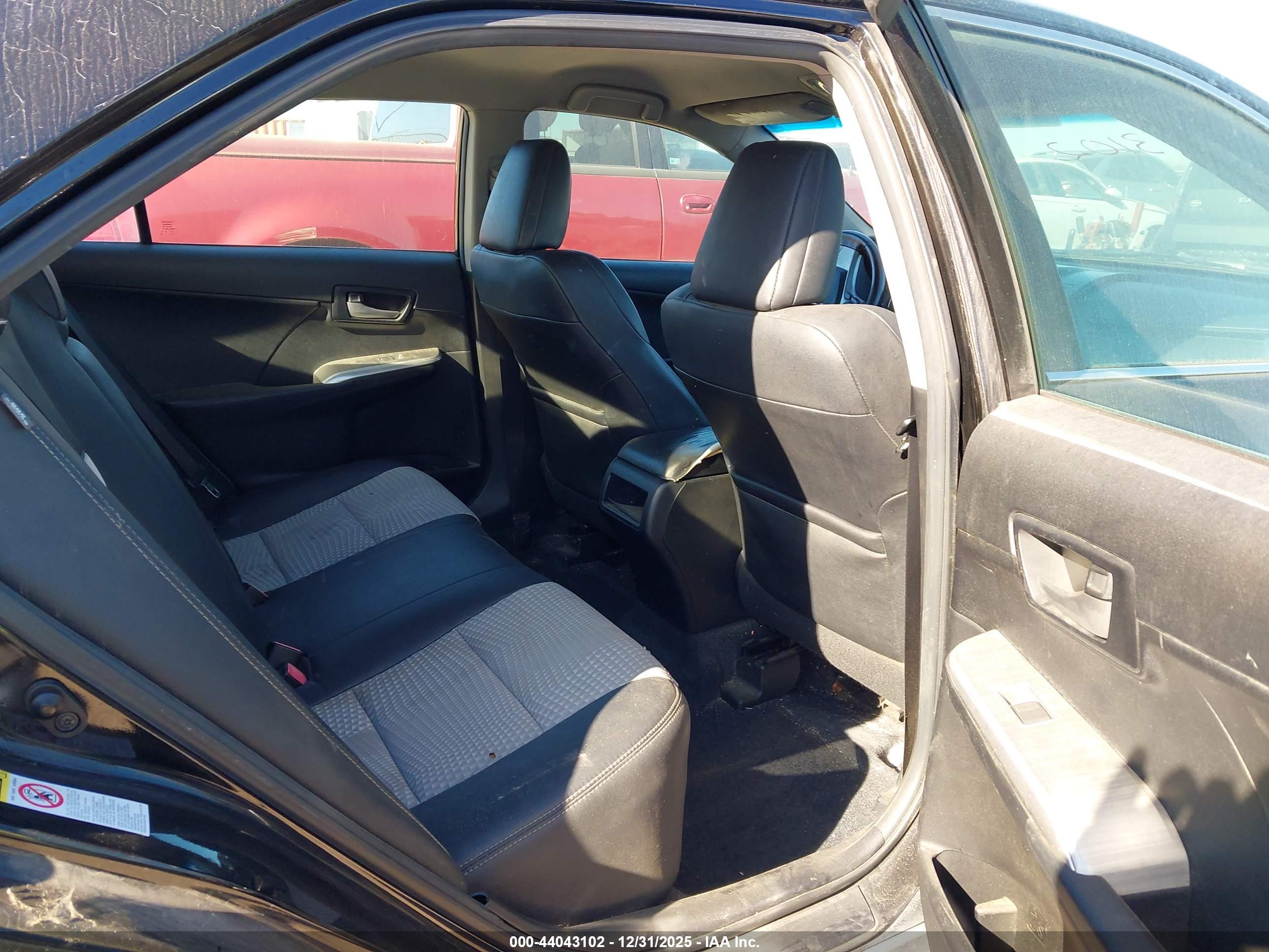 TOYOTA CAMRY image 8