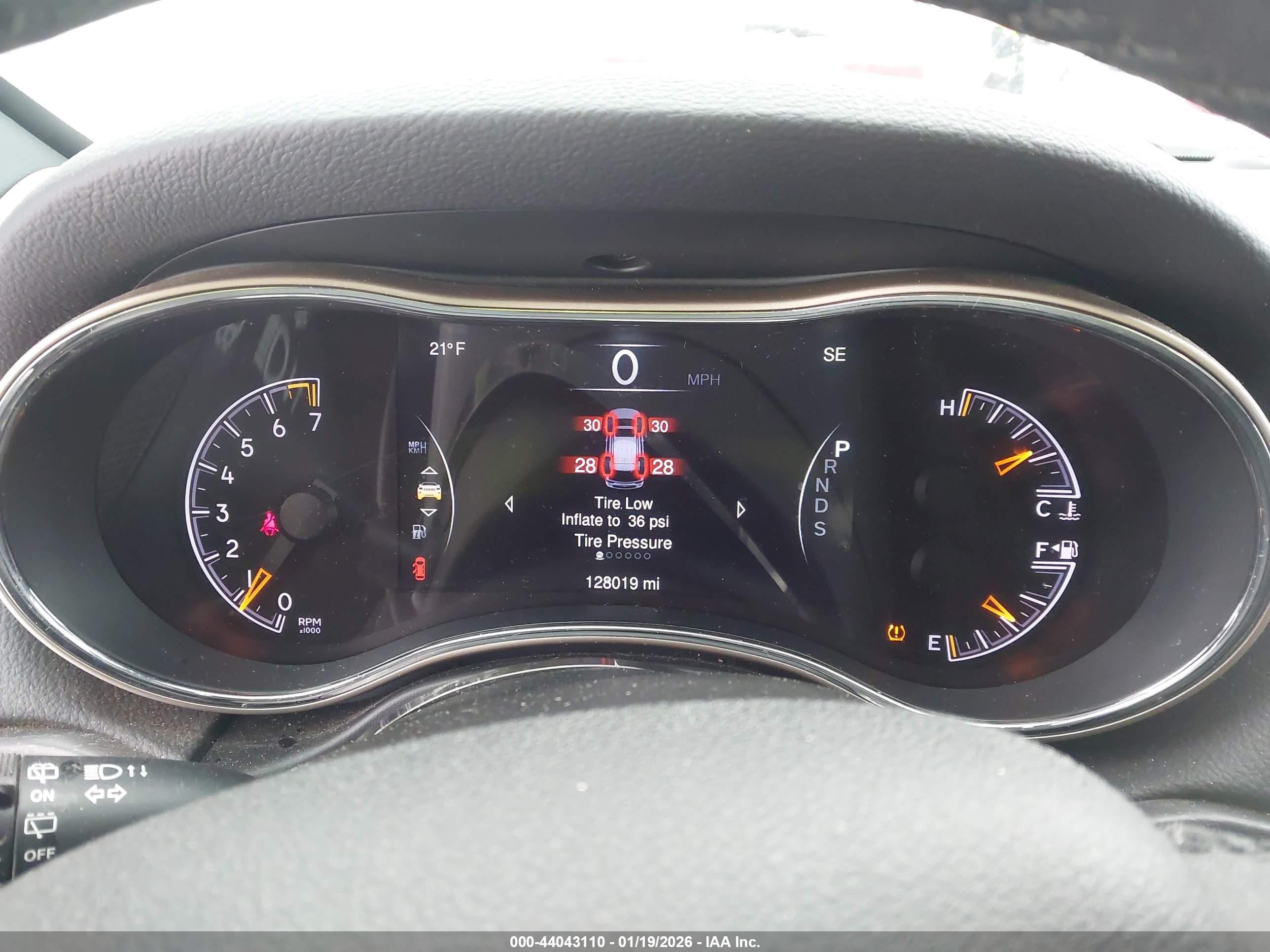 JEEP GRAND image 7