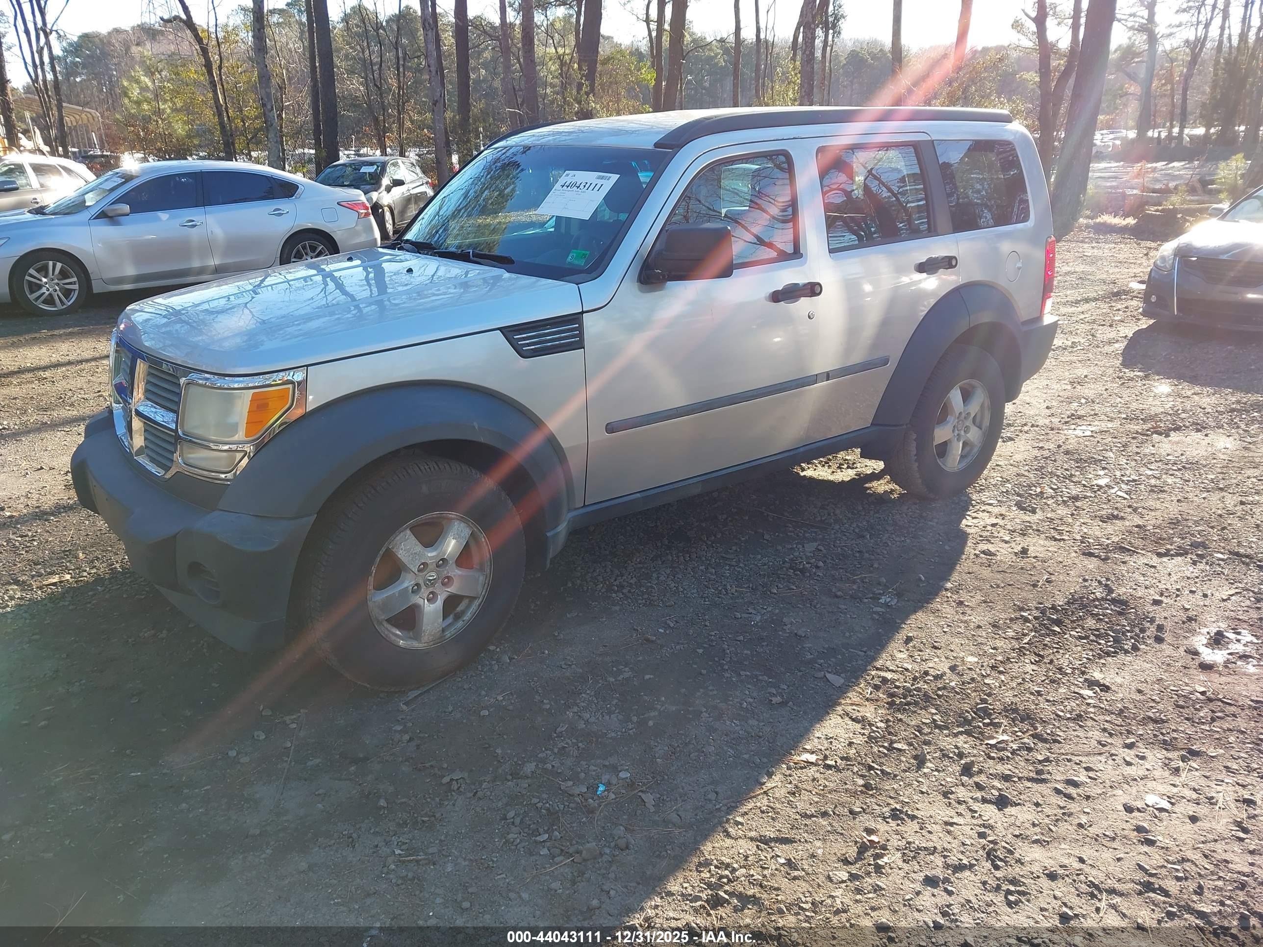 DODGE NITRO image 2